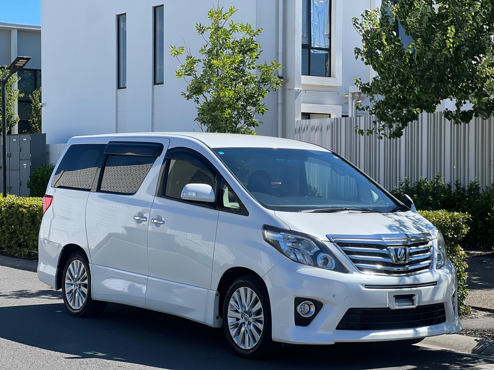 TOYOTA ALPHARD