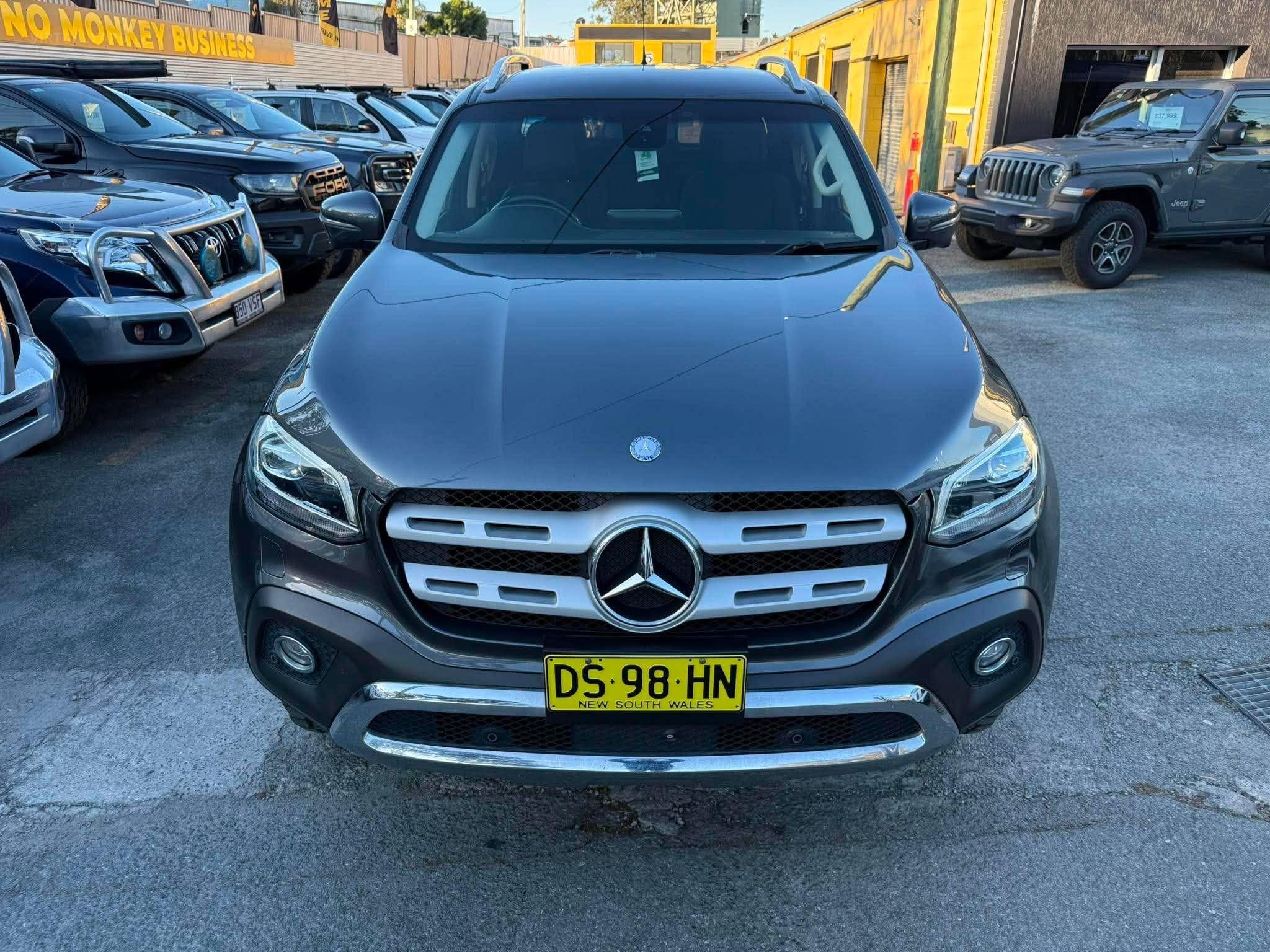 MERCEDES-BENZ X