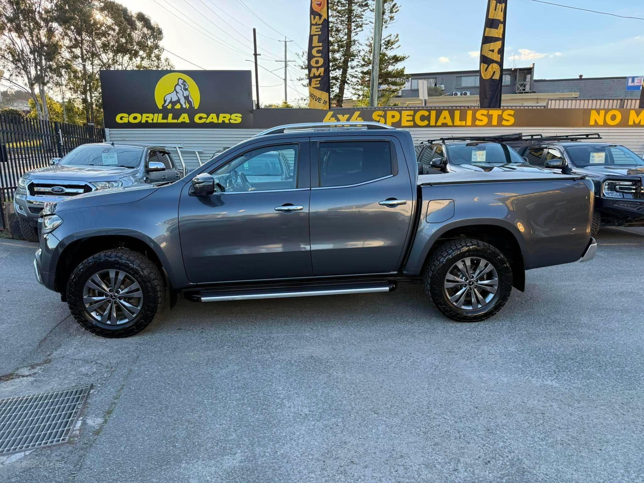MERCEDES-BENZ X