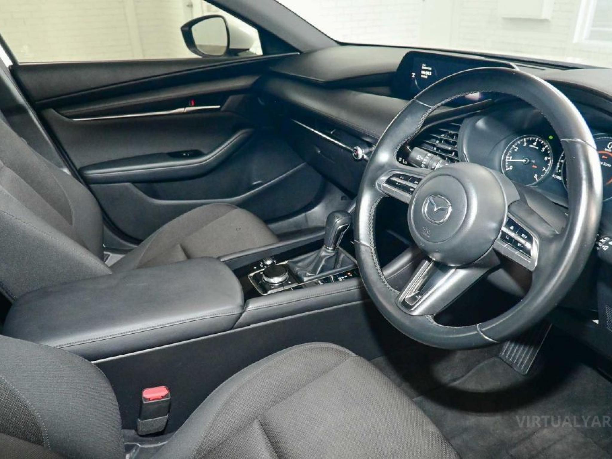 MAZDA MAZDA3