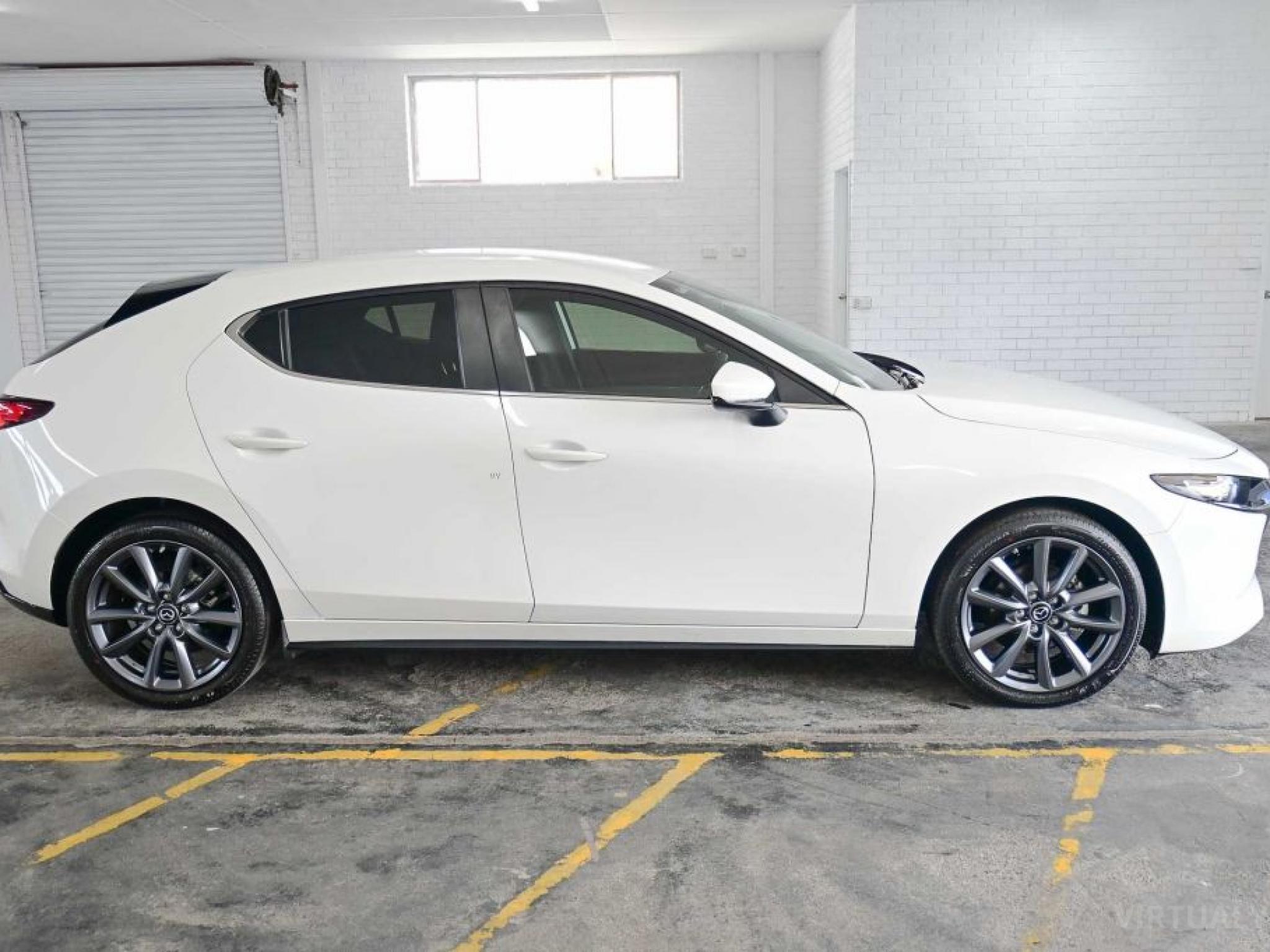 MAZDA MAZDA3