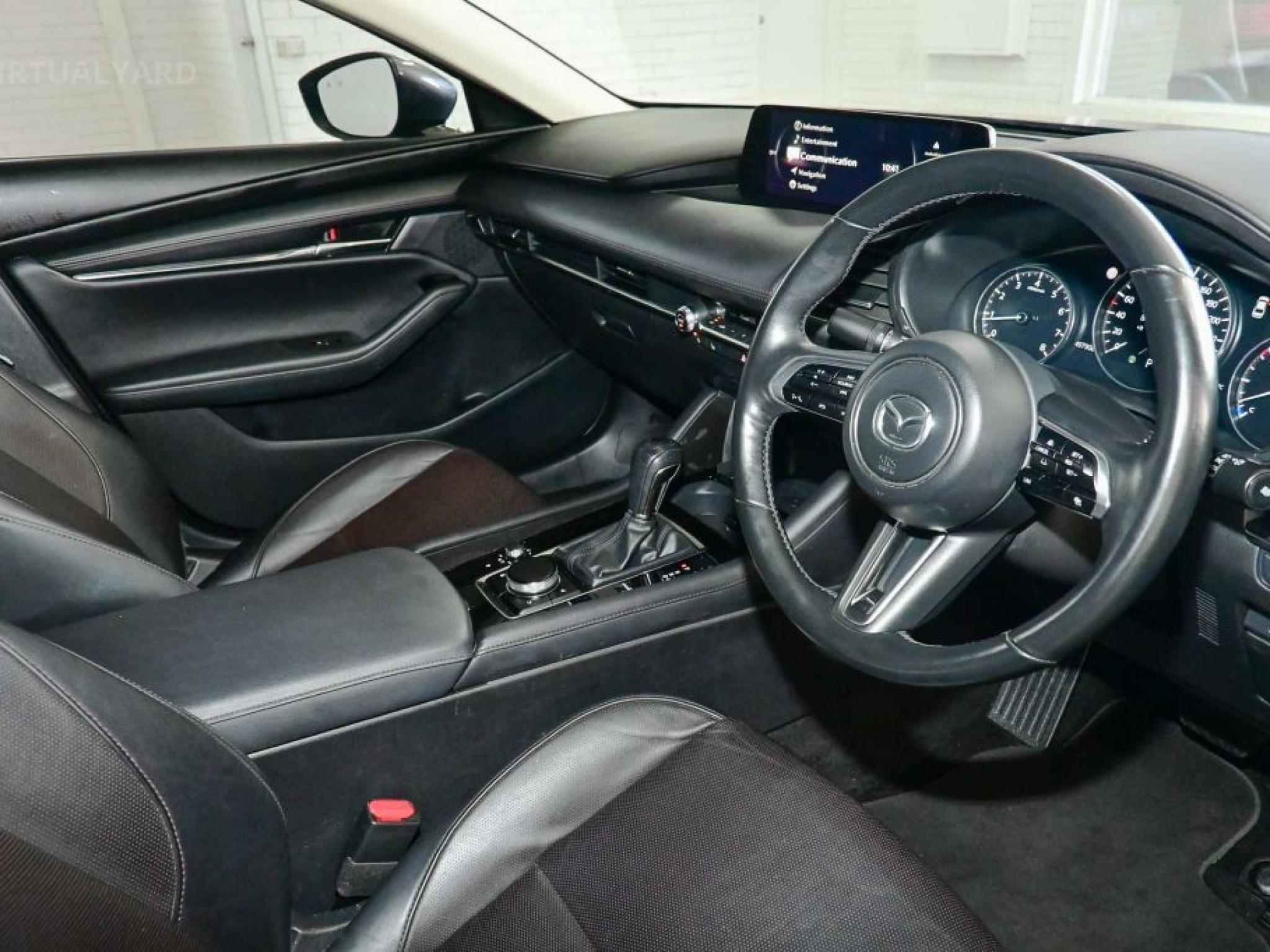 MAZDA MAZDA3