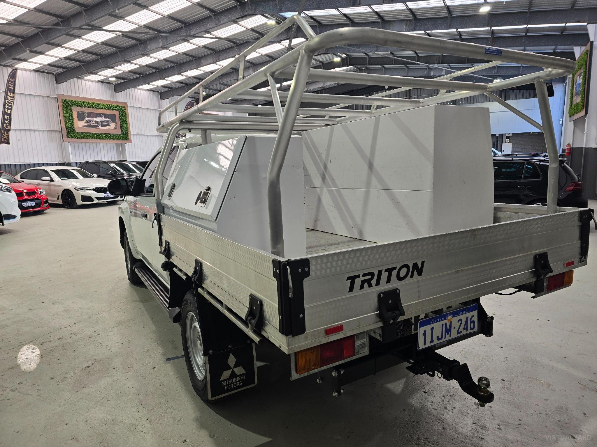 Mitsubishi Triton