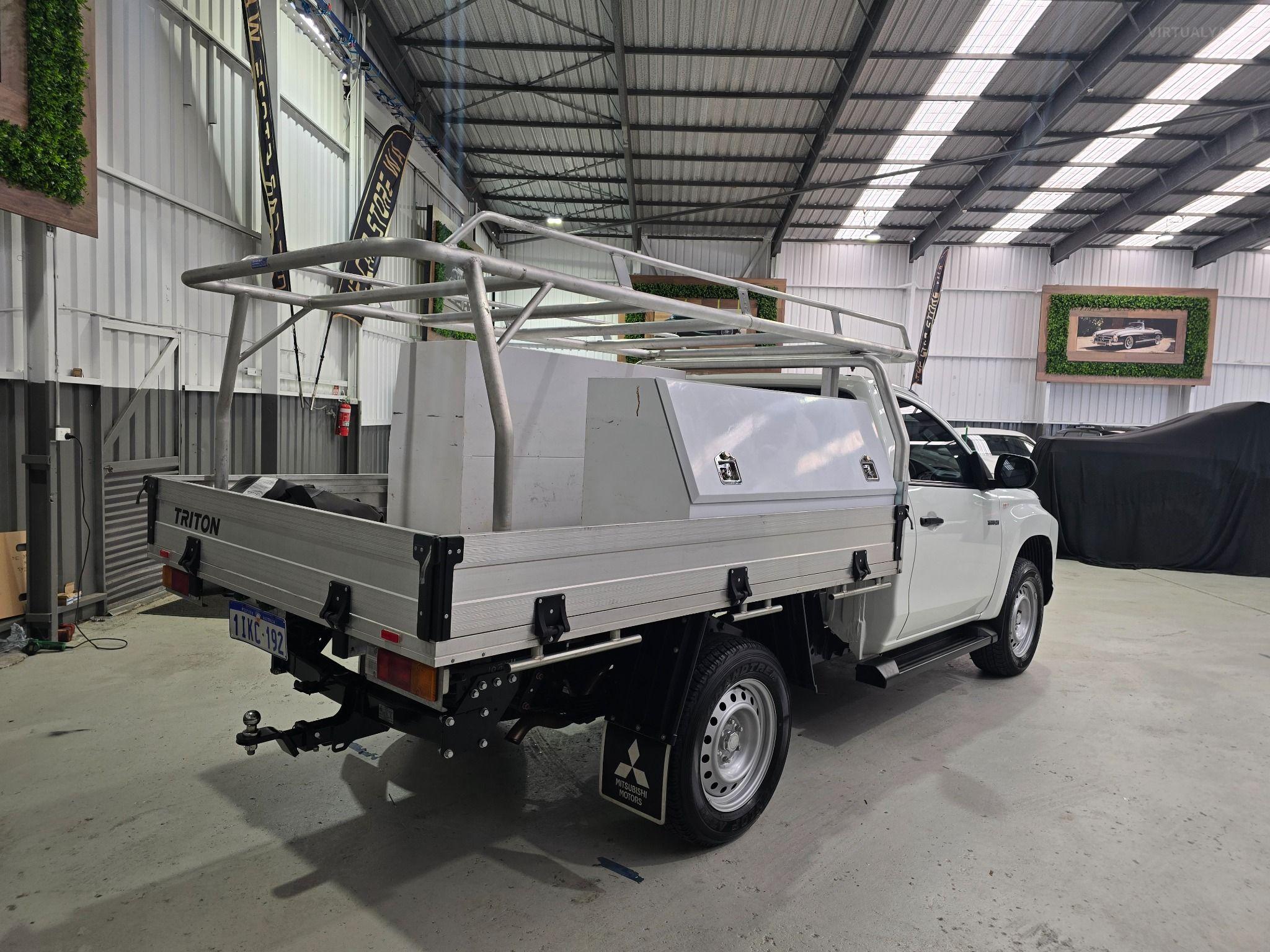 Mitsubishi Triton