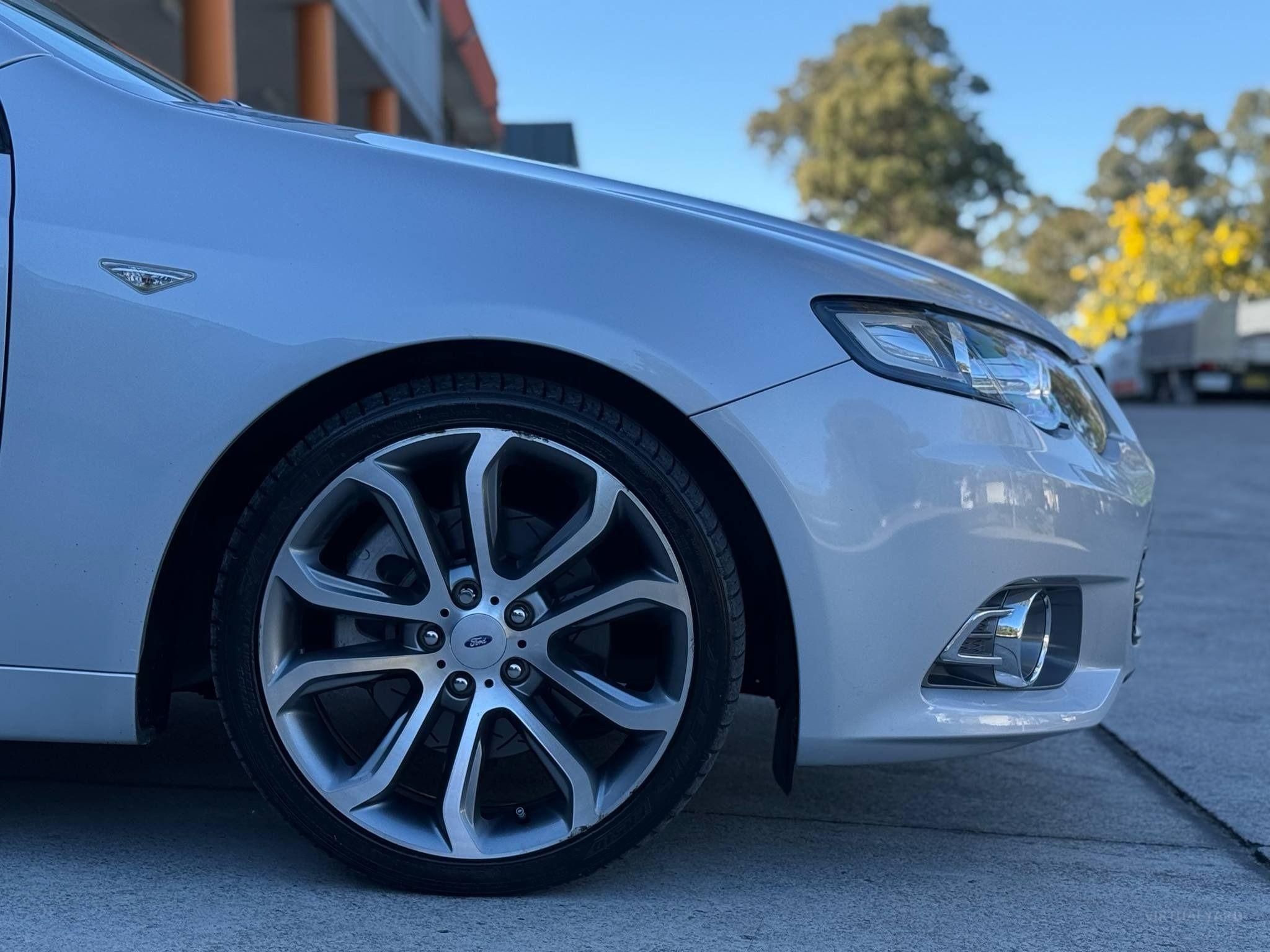 FORD FALCON