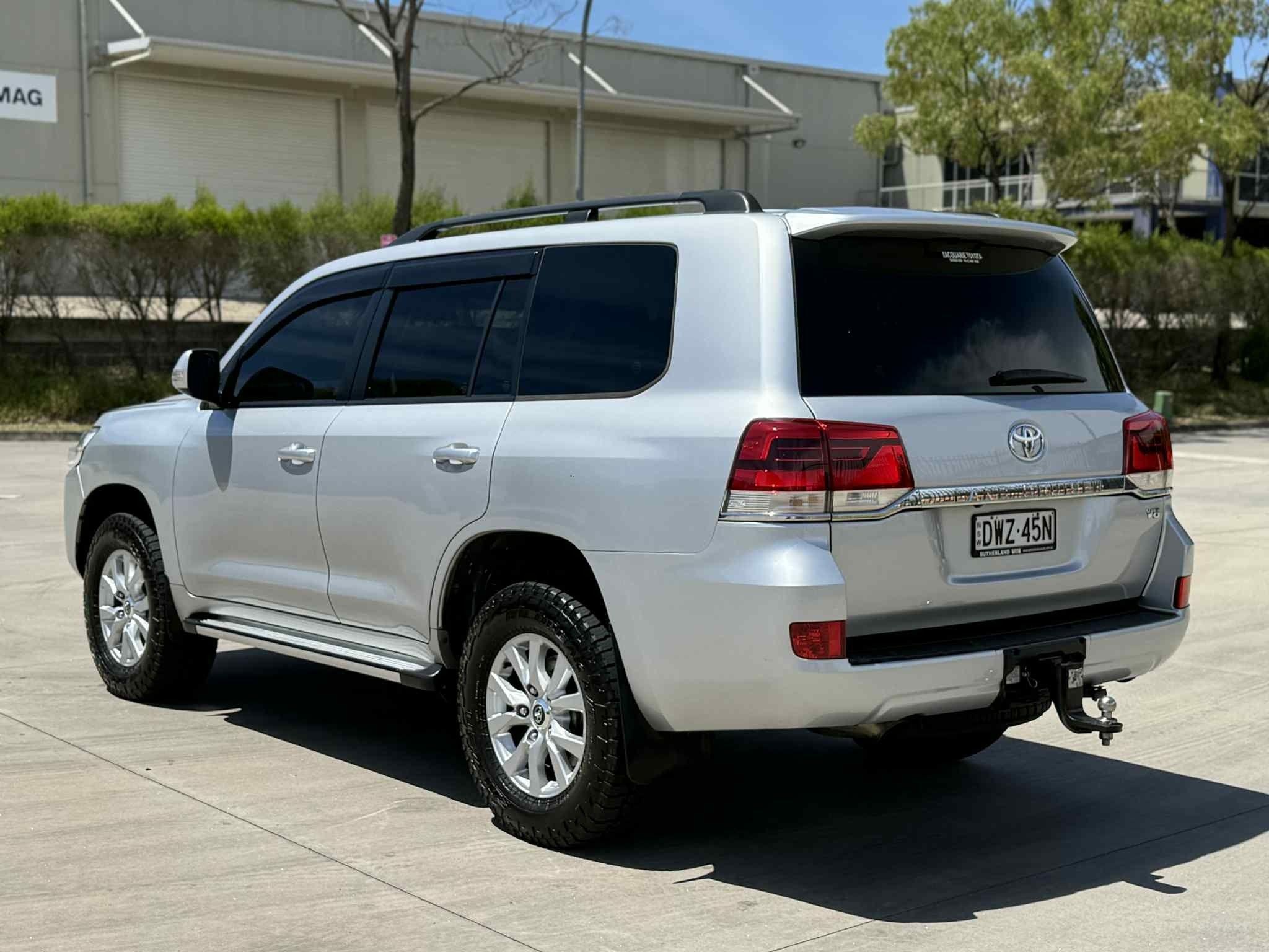 TOYOTA LANDCRUISER
