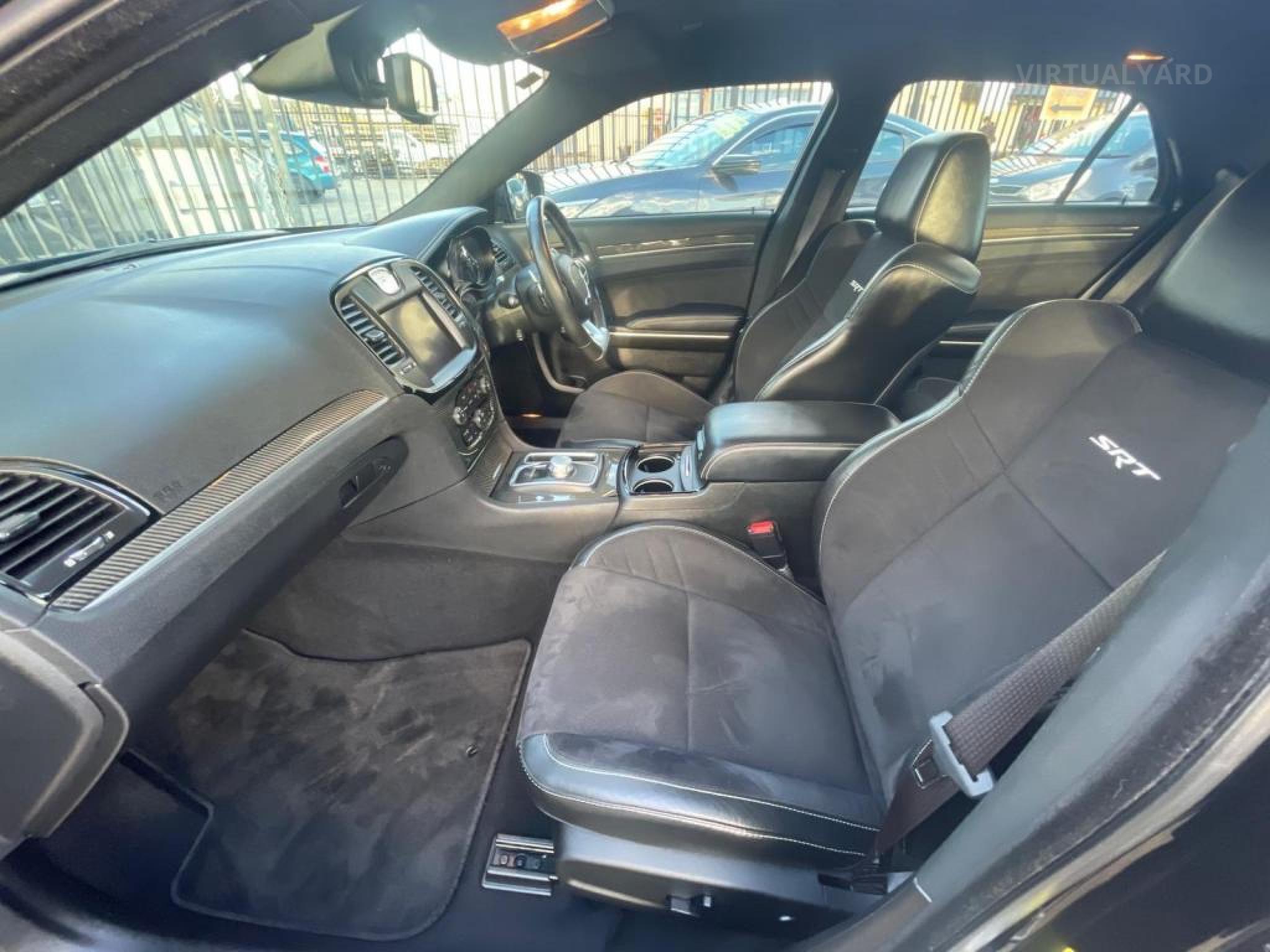 CHRYSLER 300