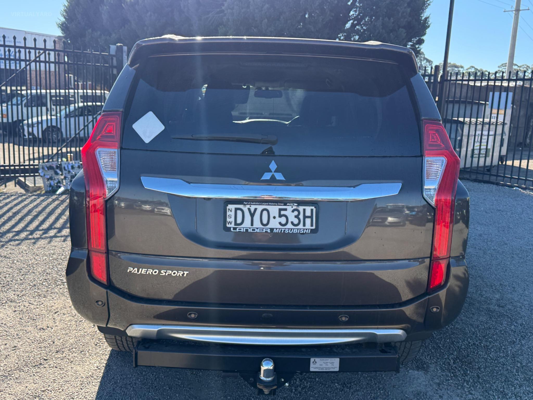 MITSUBISHI PAJERO SPORT