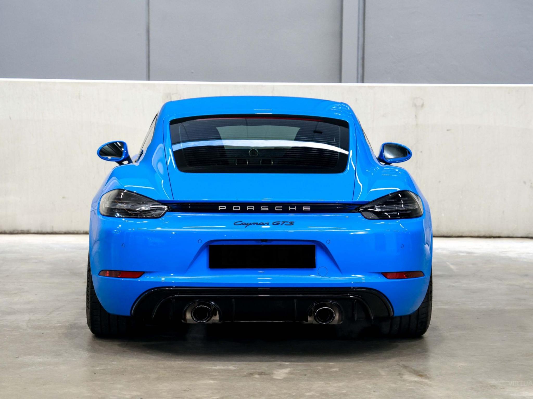 PORSCHE 718