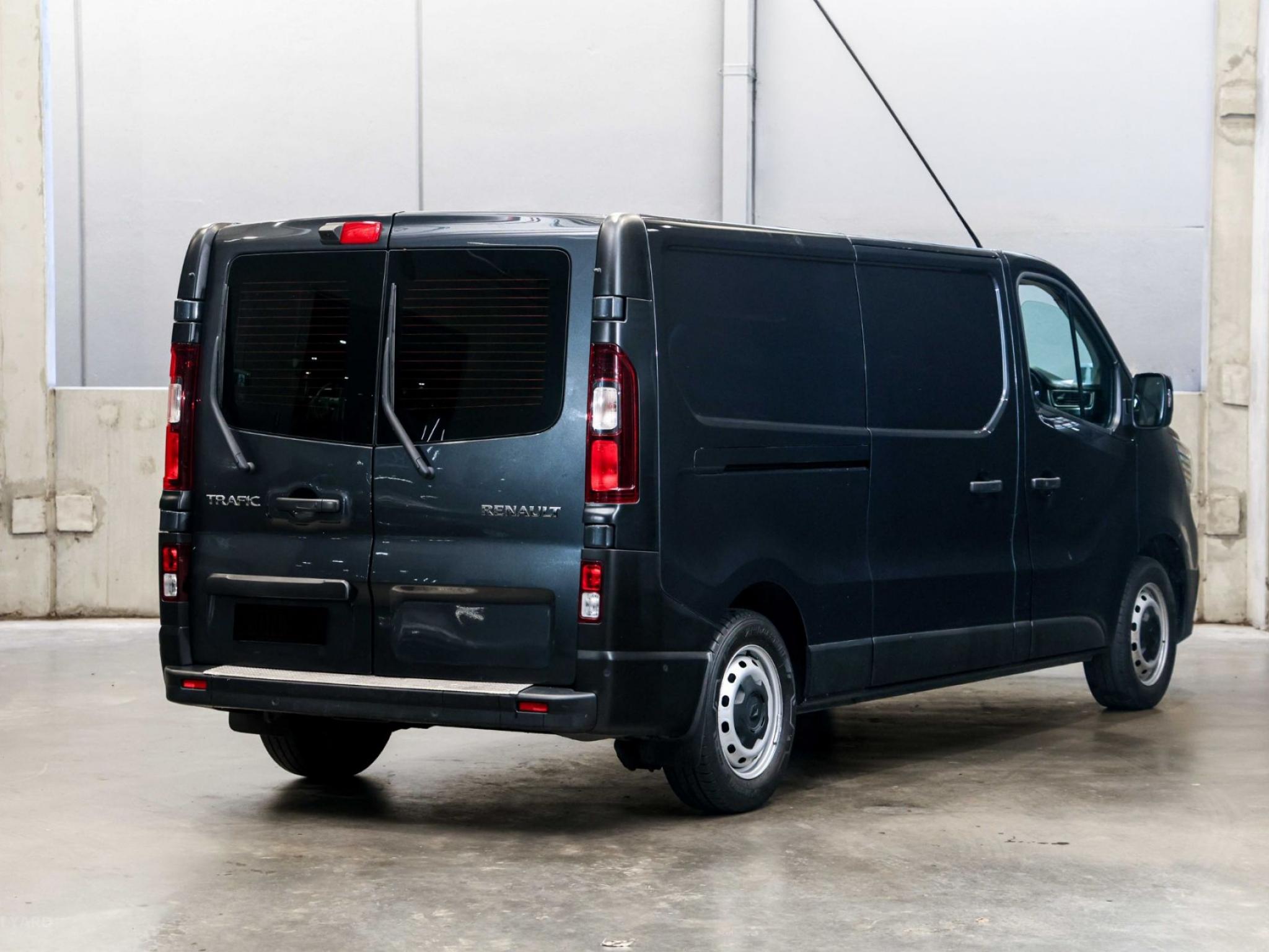 RENAULT TRAFIC