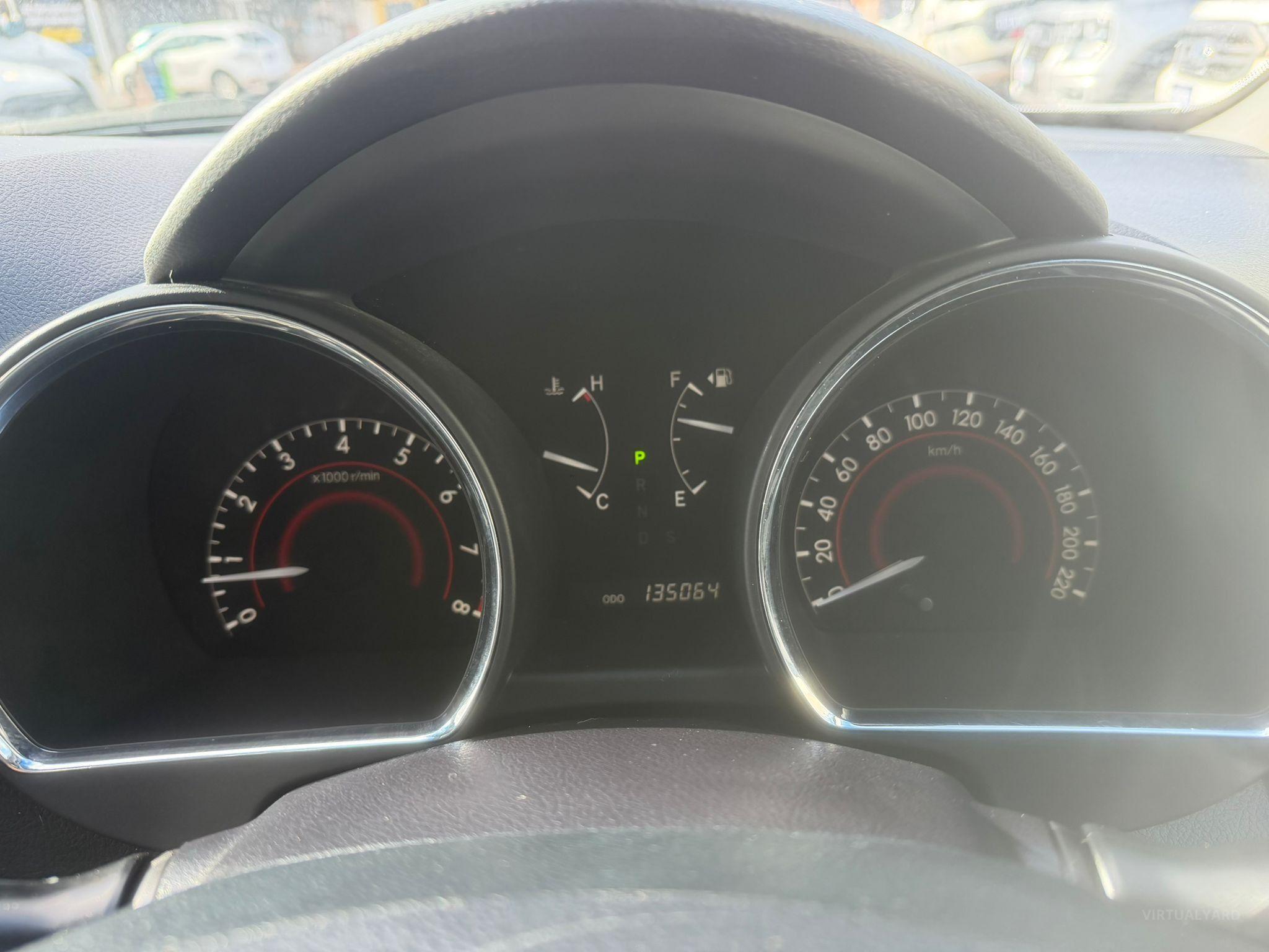 TOYOTA KLUGER