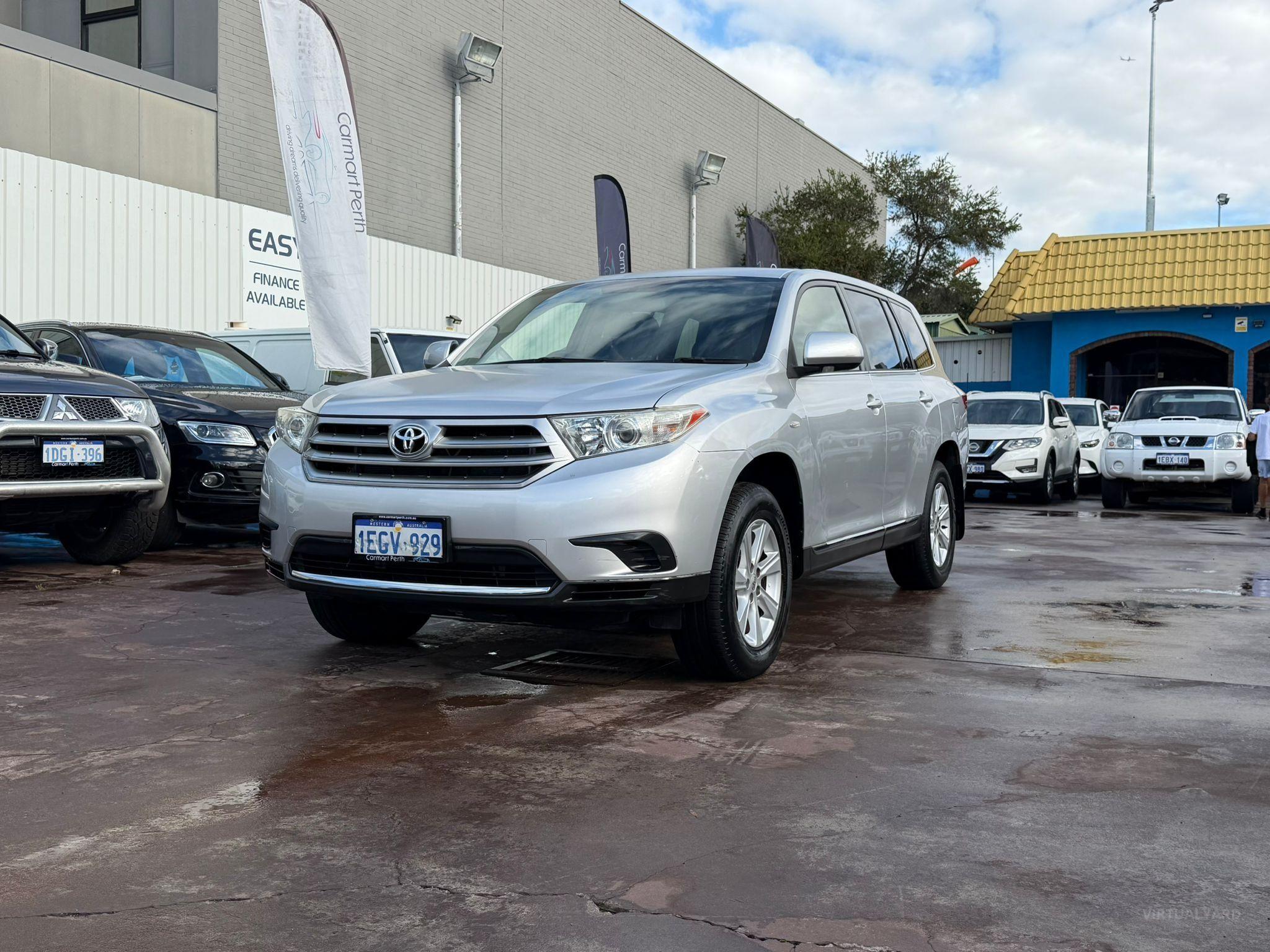TOYOTA KLUGER