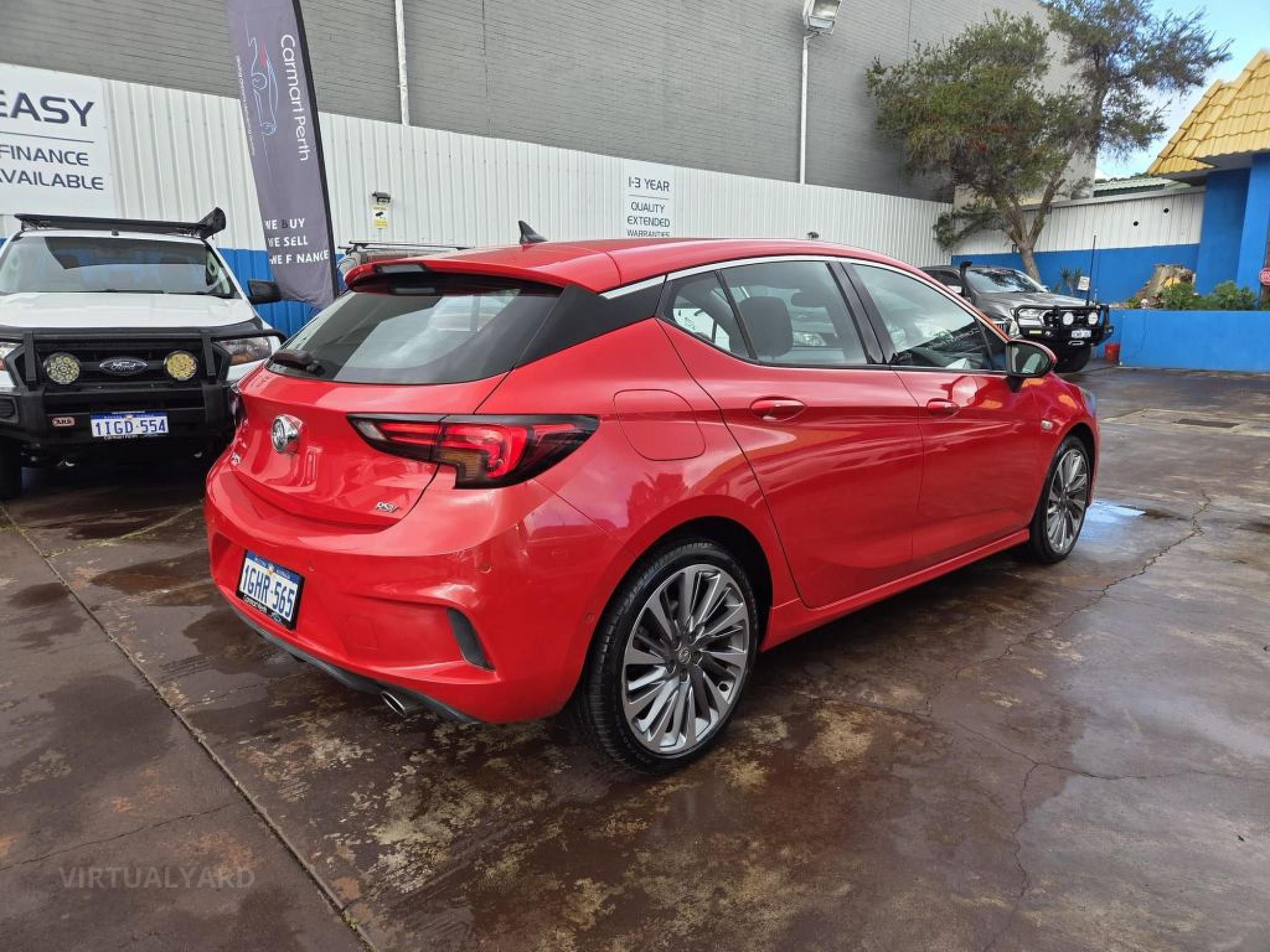 HOLDEN ASTRA