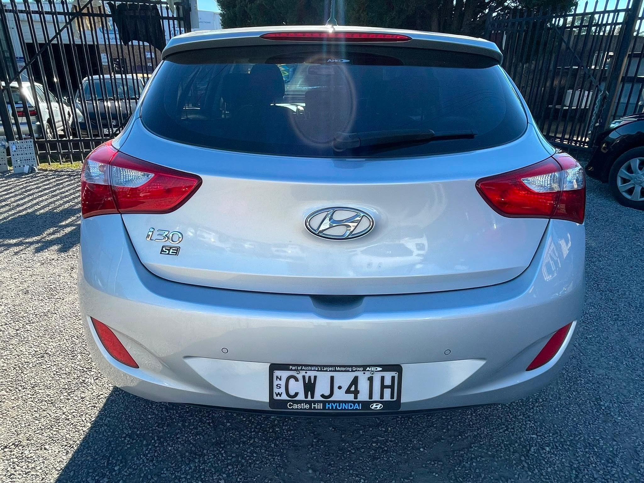 HYUNDAI i30
