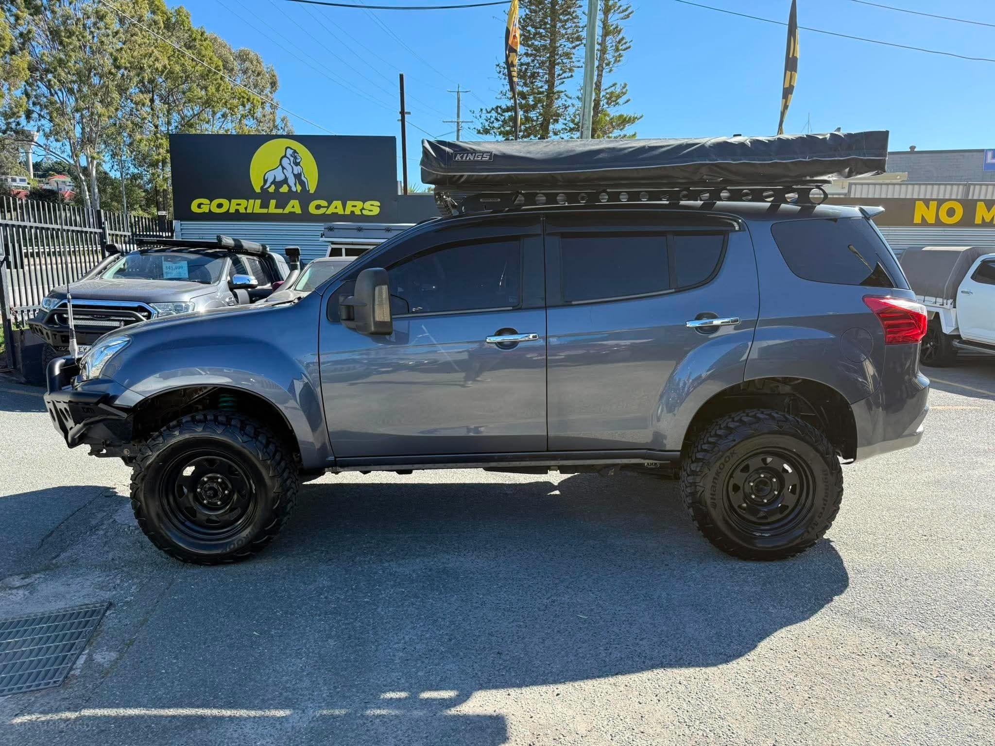 ISUZU MU-X