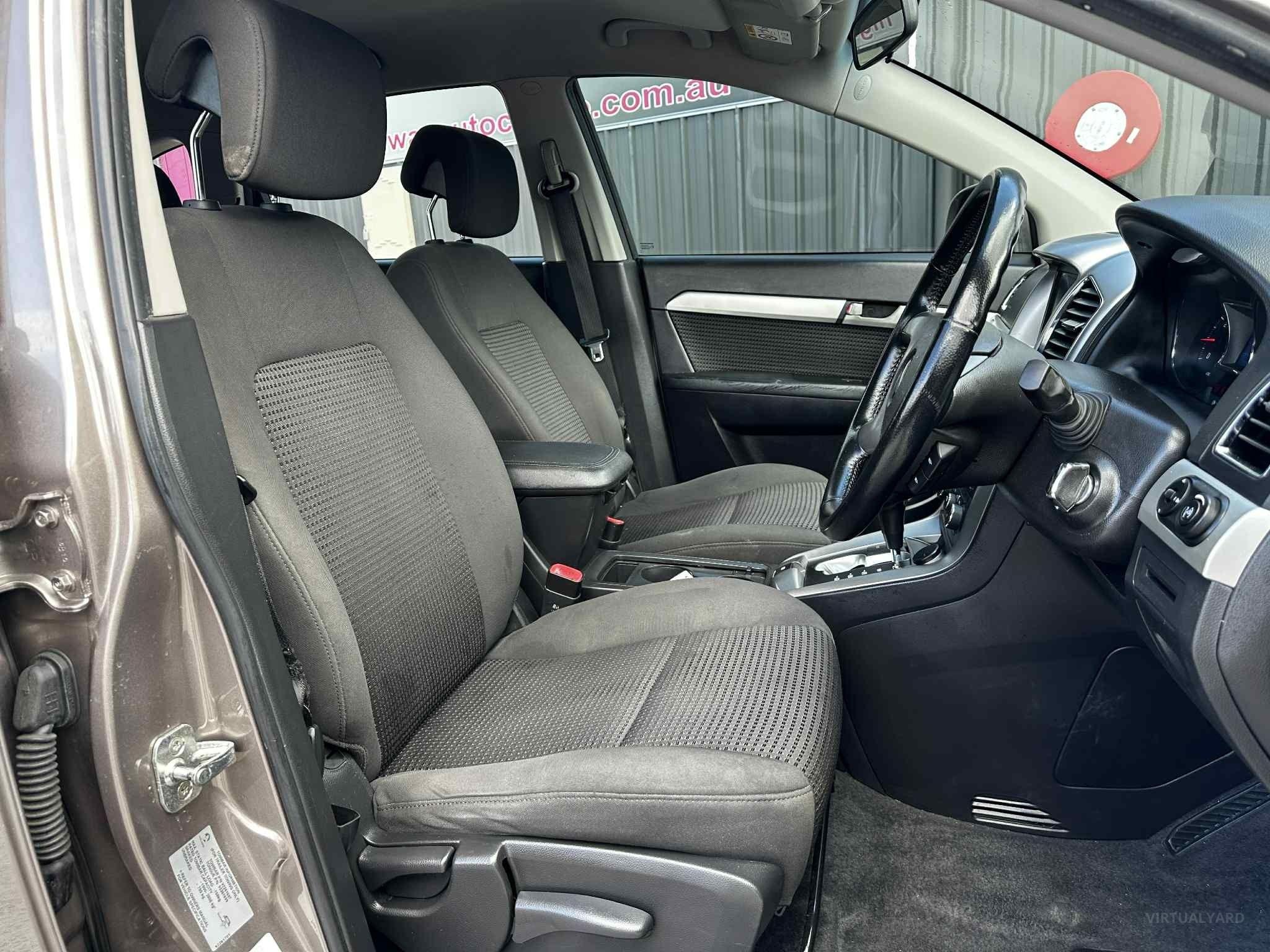 HOLDEN CAPTIVA