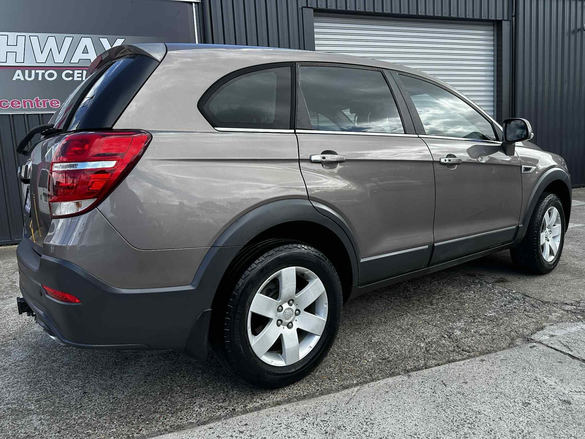 HOLDEN CAPTIVA