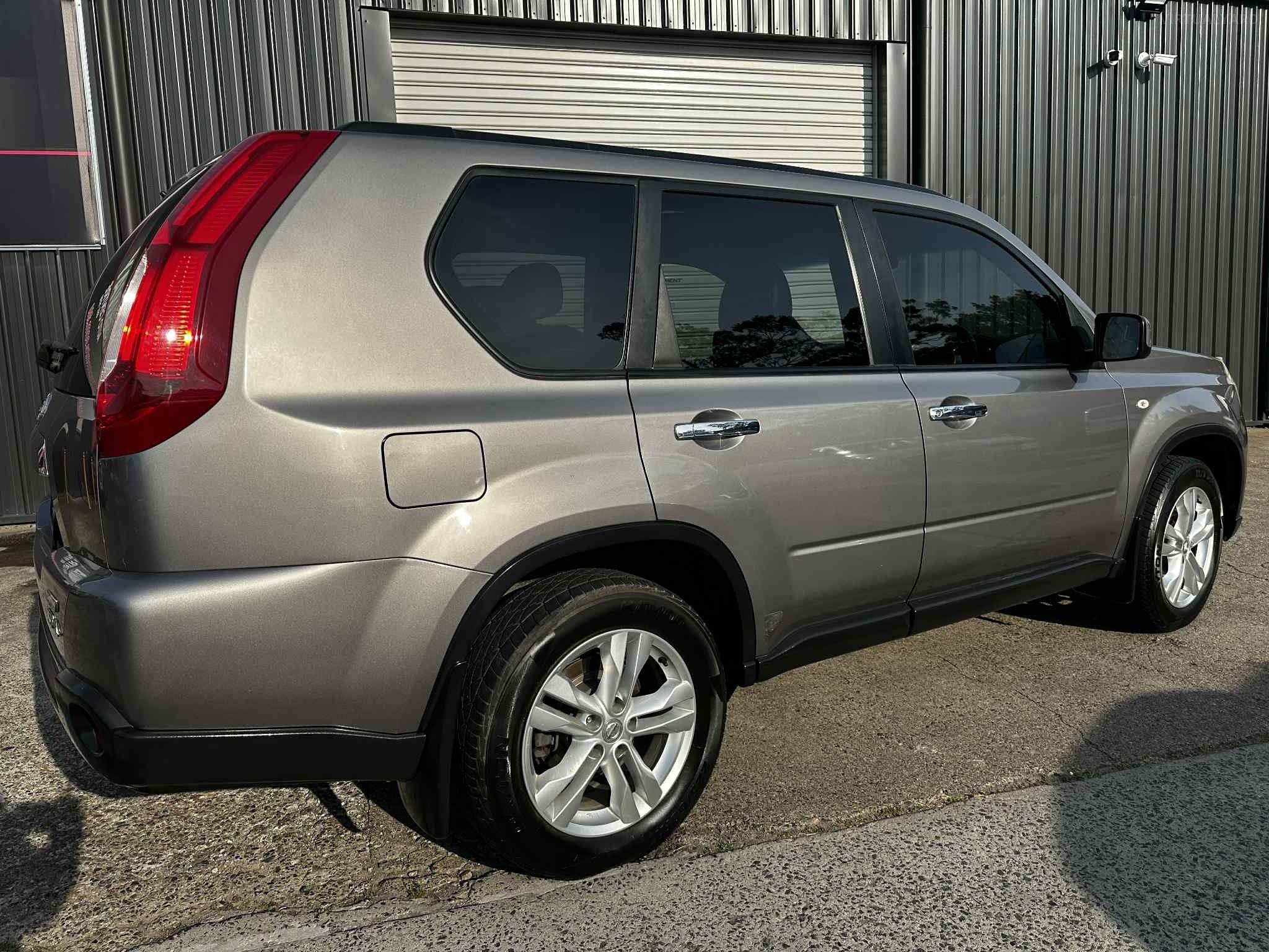 NISSAN X-TRAIL