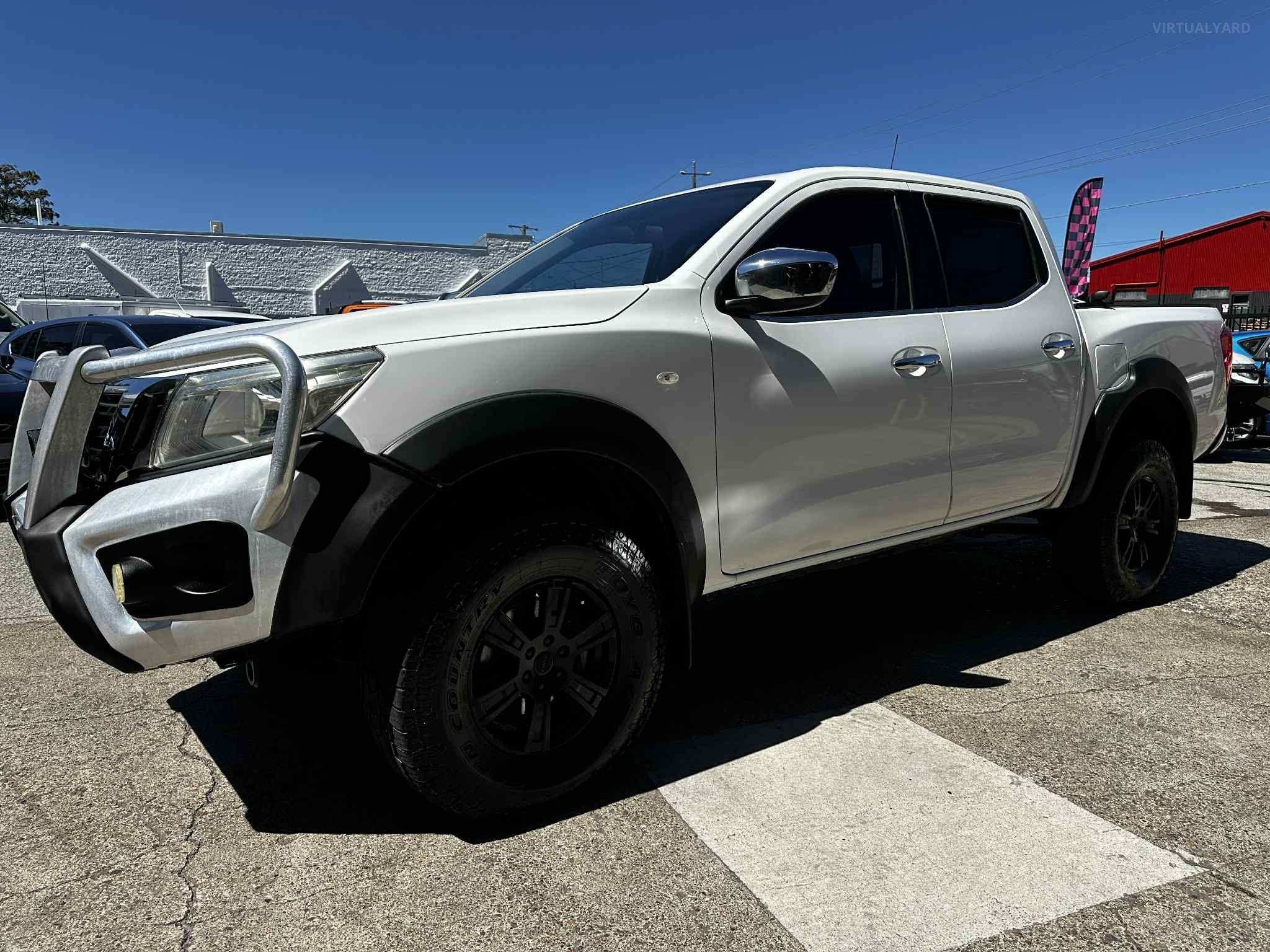 NISSAN NAVARA