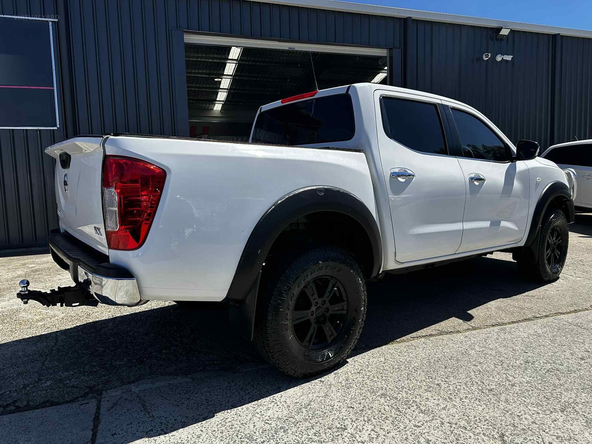 NISSAN NAVARA