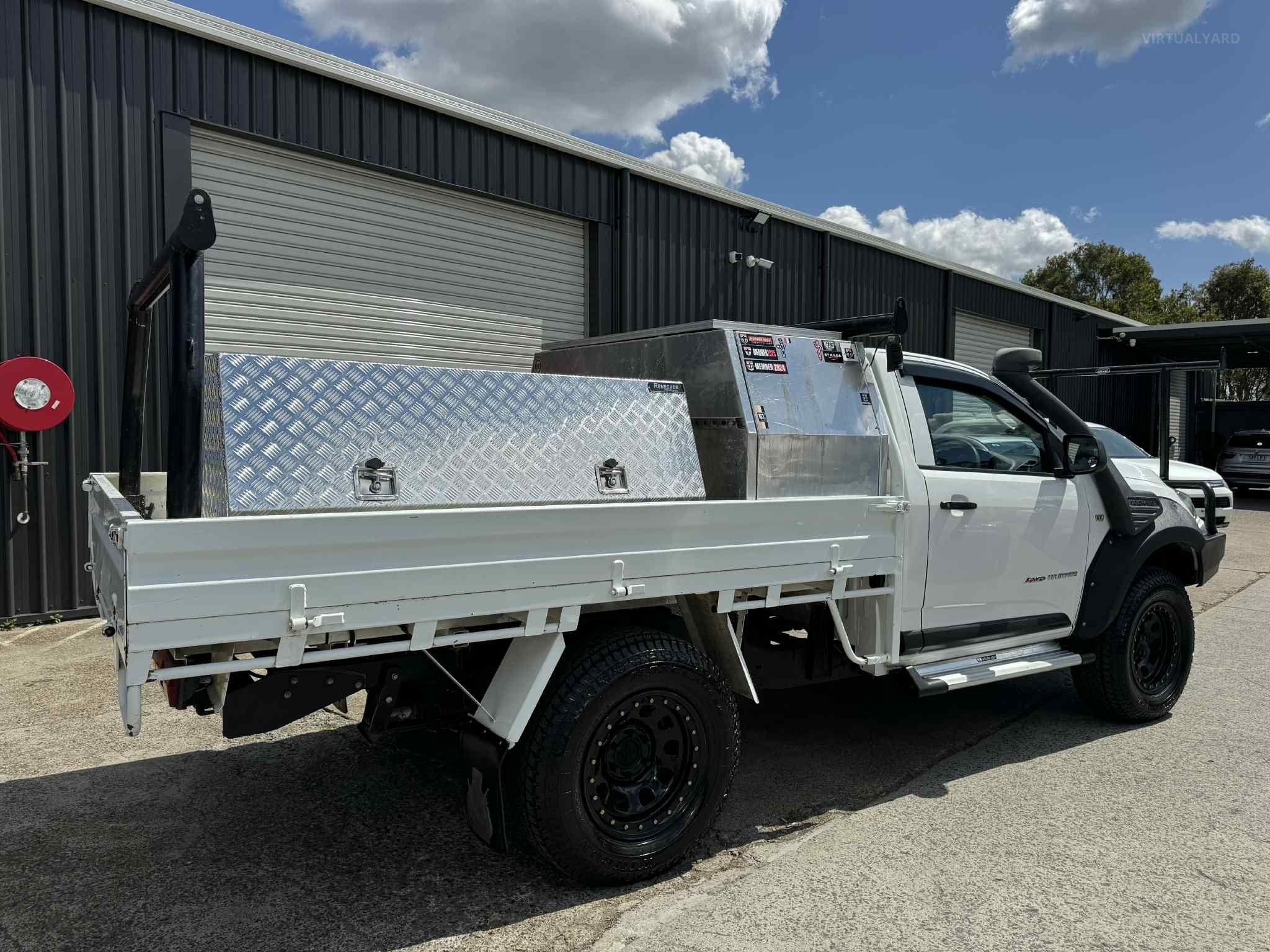 HOLDEN COLORADO
