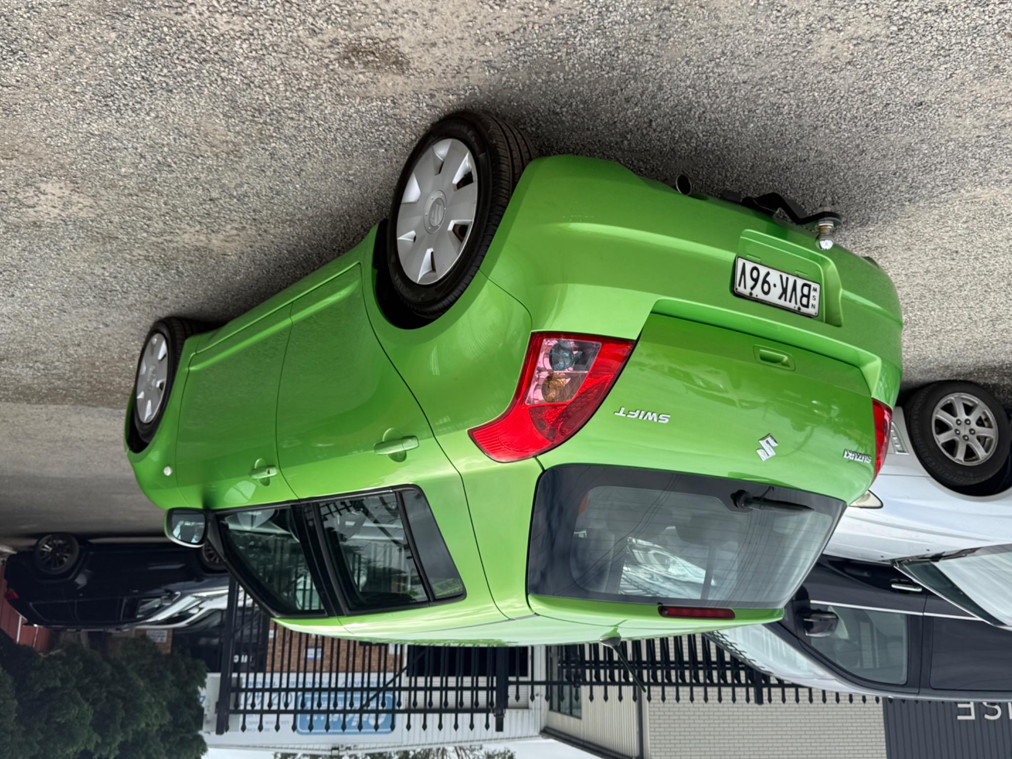 SUZUKI SWIFT