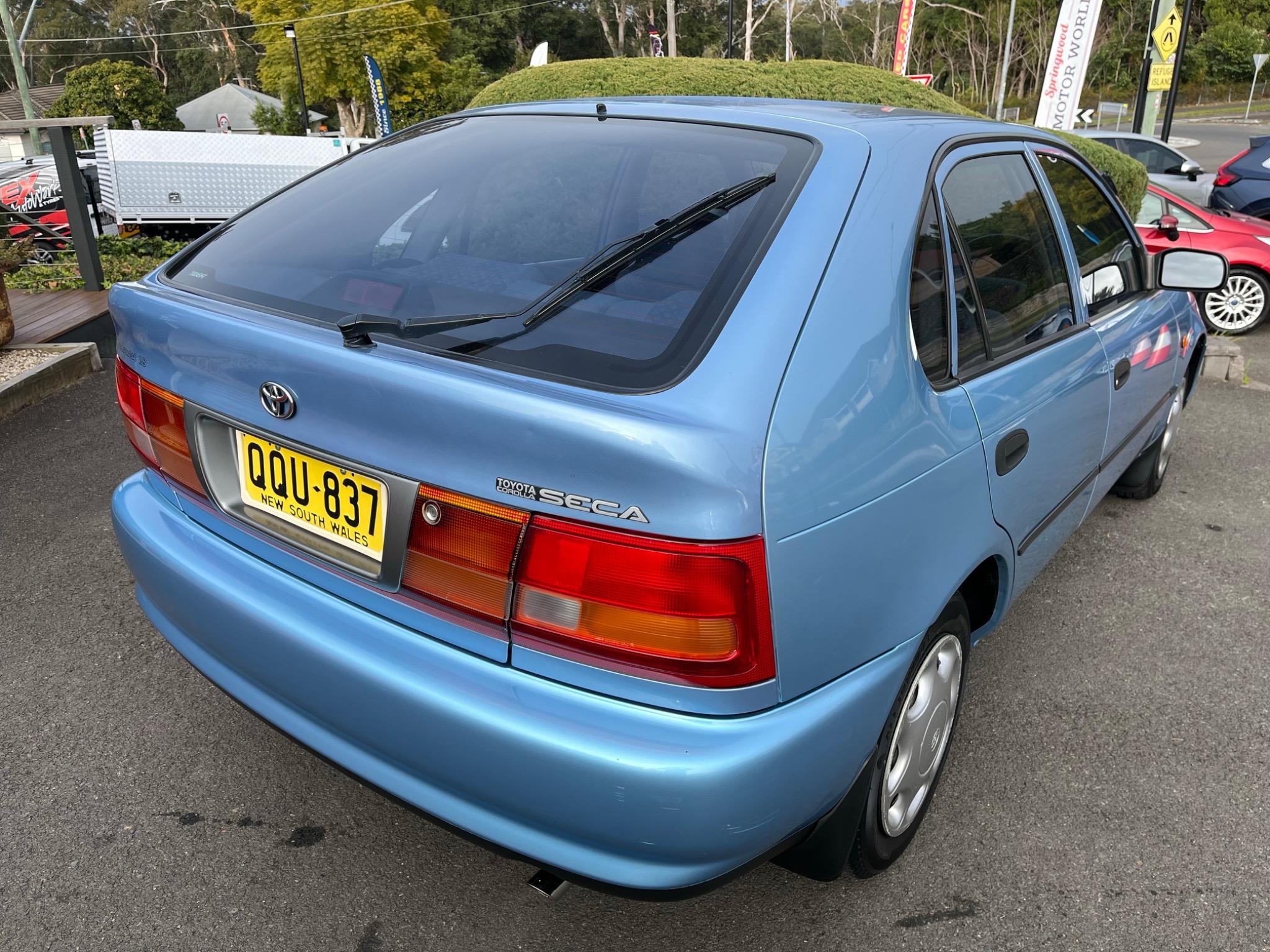 TOYOTA COROLLA