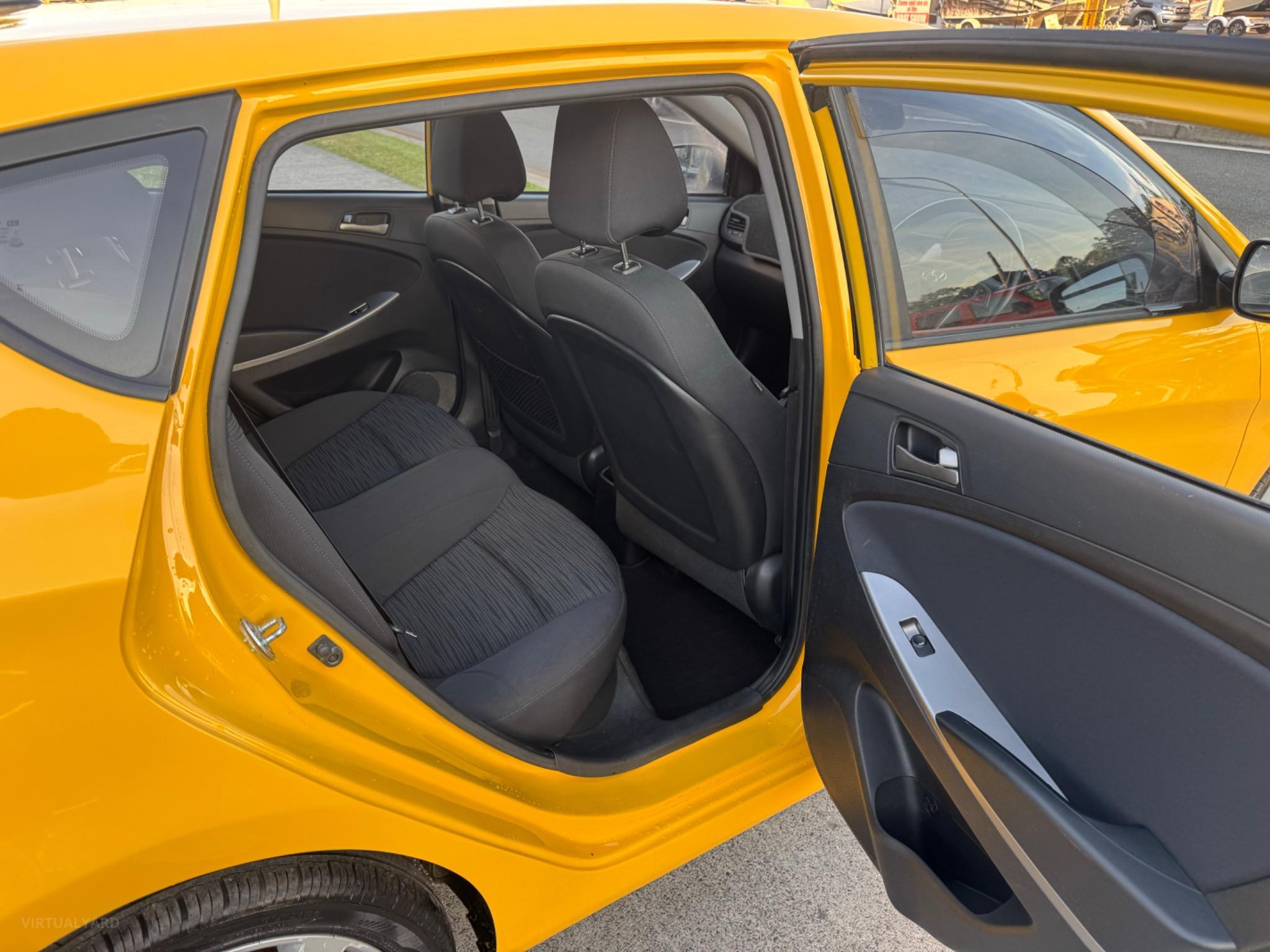HYUNDAI ACCENT