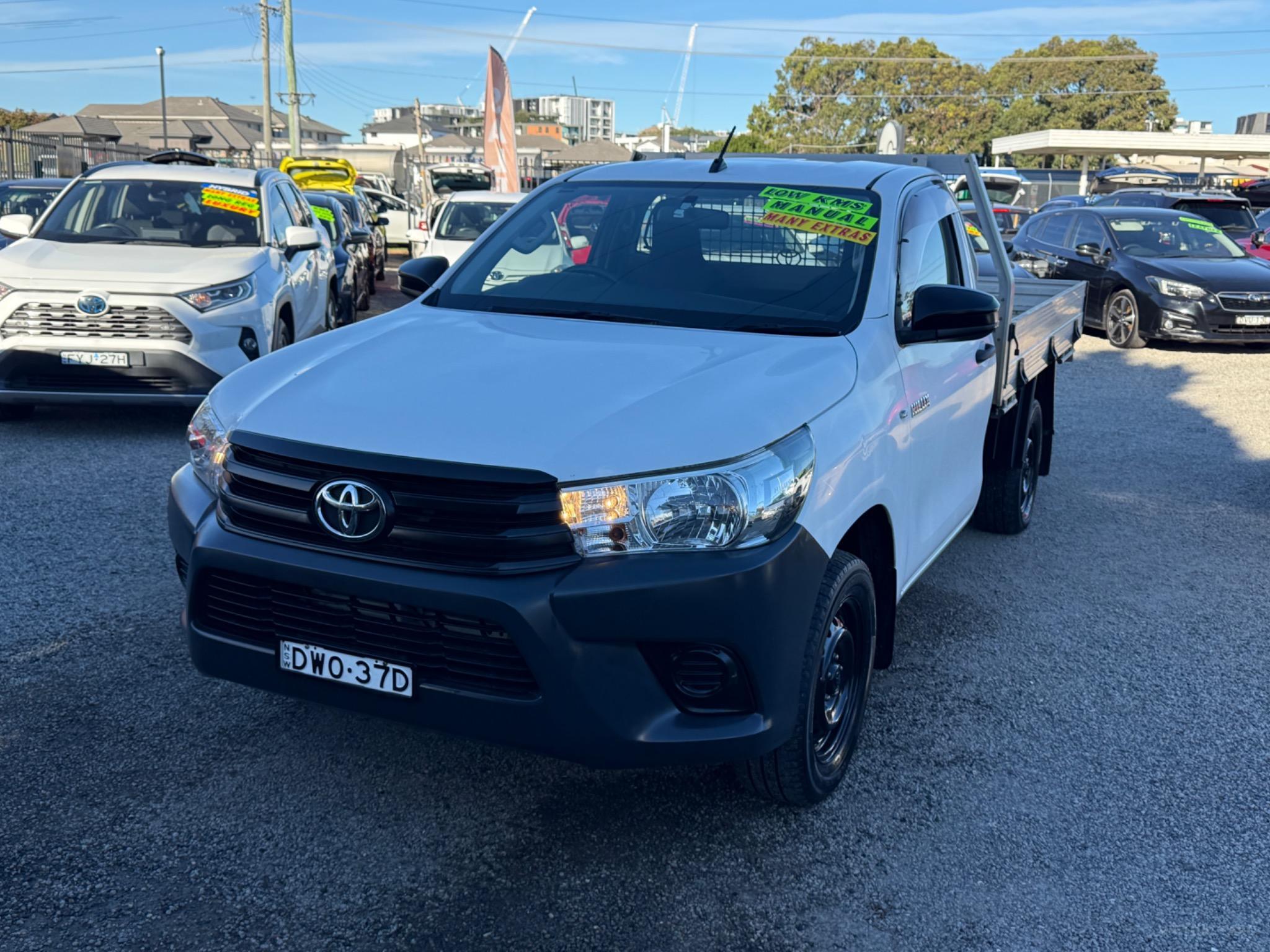 TOYOTA HILUX