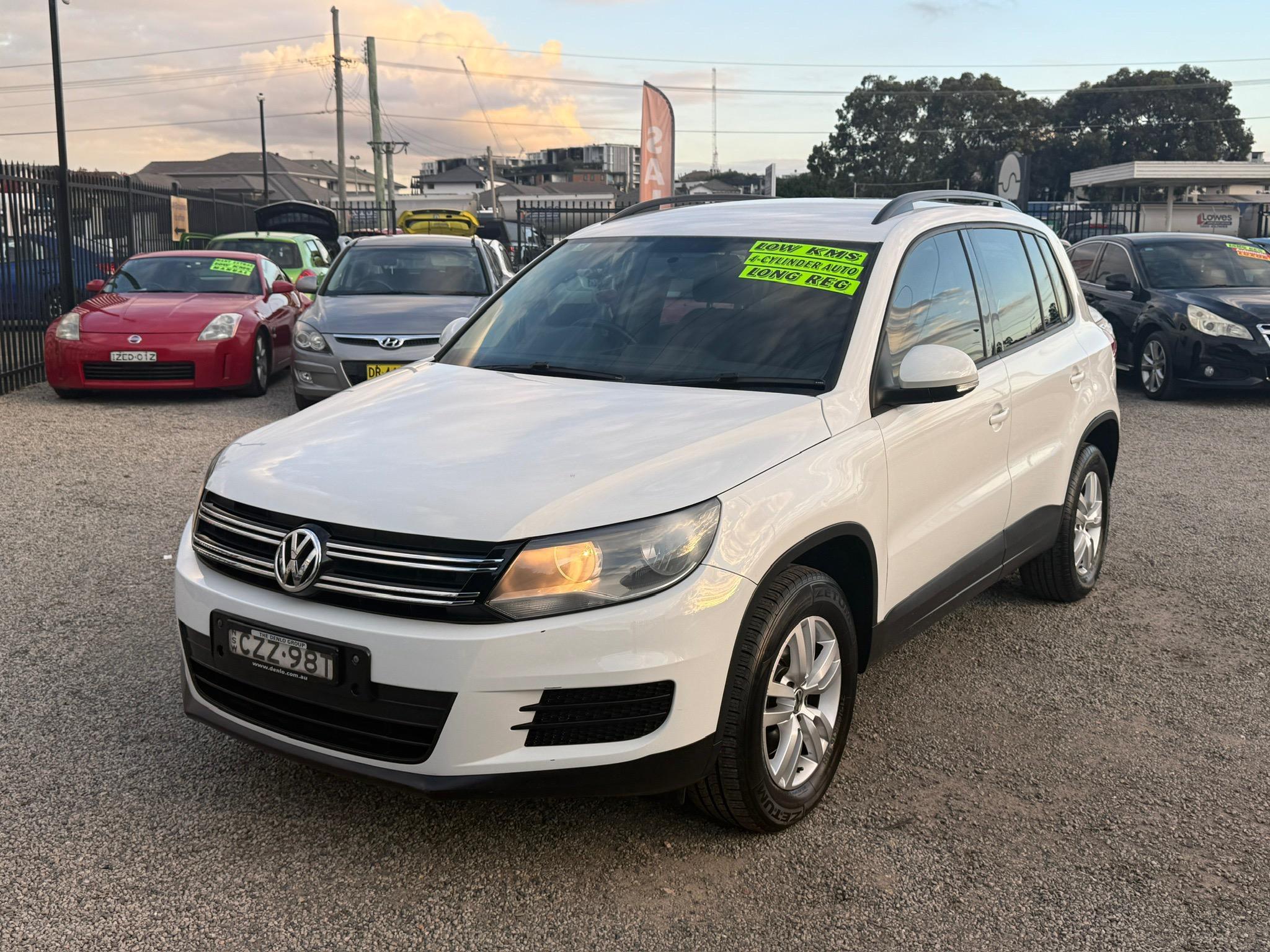 VOLKSWAGEN TIGUAN