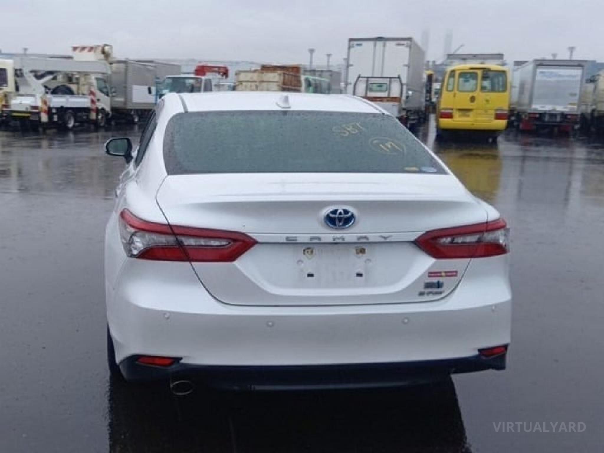 TOYOTA CAMRY