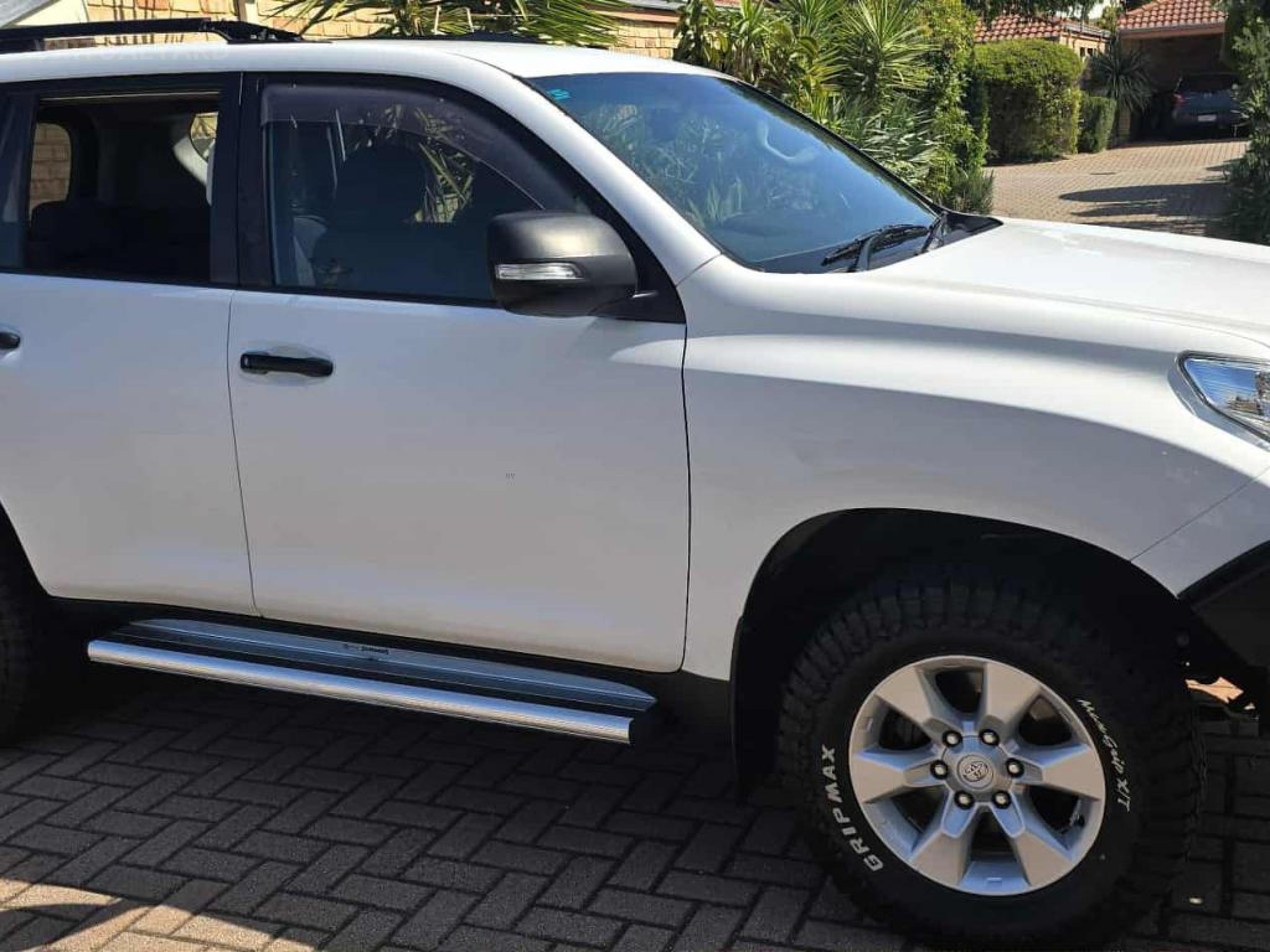 TOYOTA LANDCRUISER
