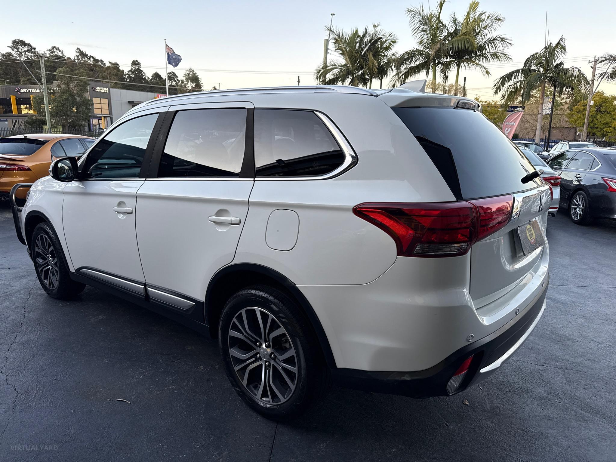 Mitsubishi Outlander