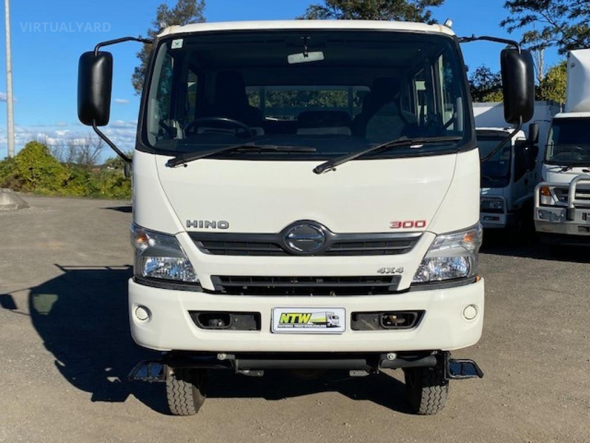 Hino 300 Series 817 4x4 Crew Cab 4x4s For Sale