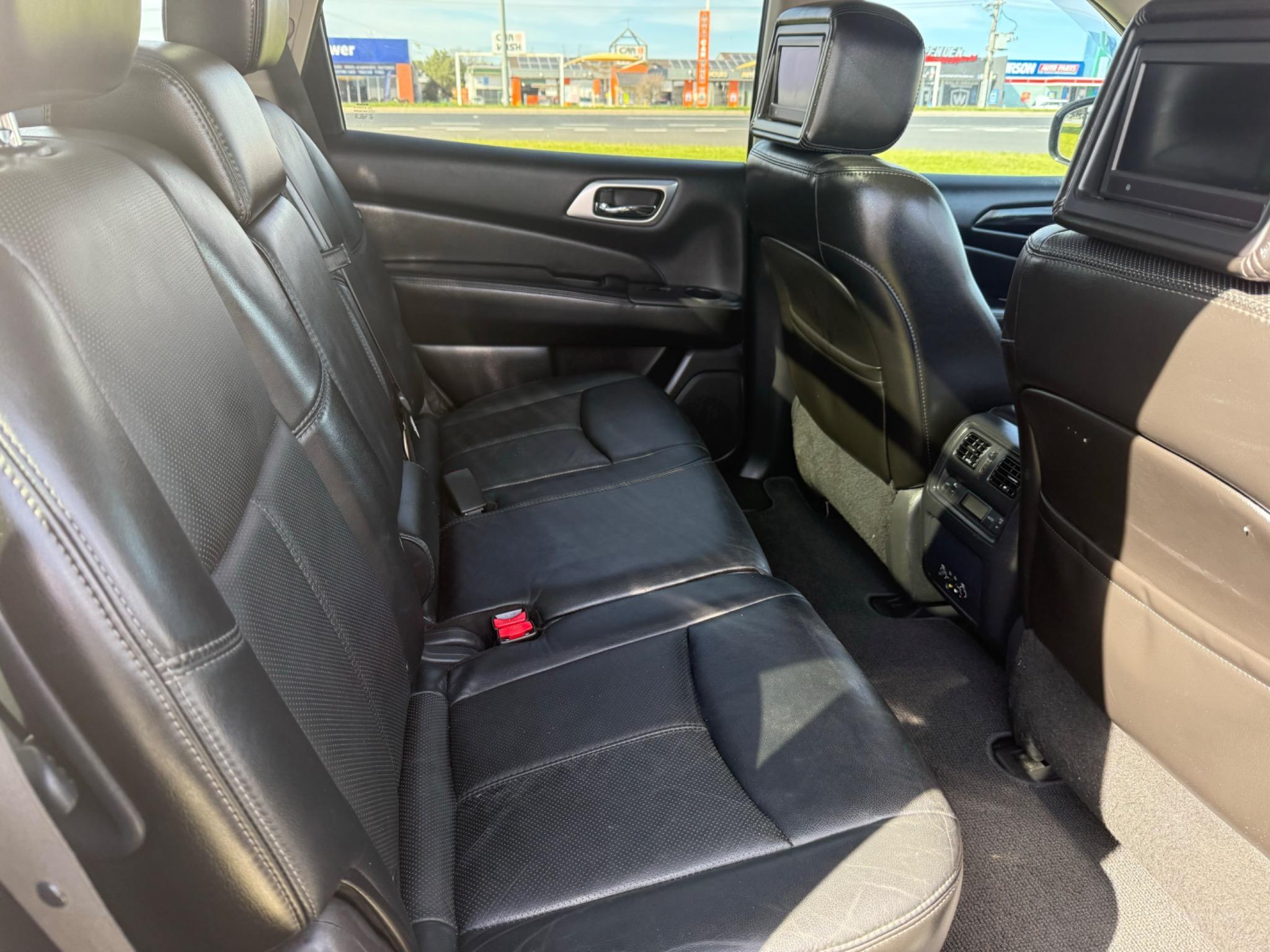 NISSAN PATHFINDER