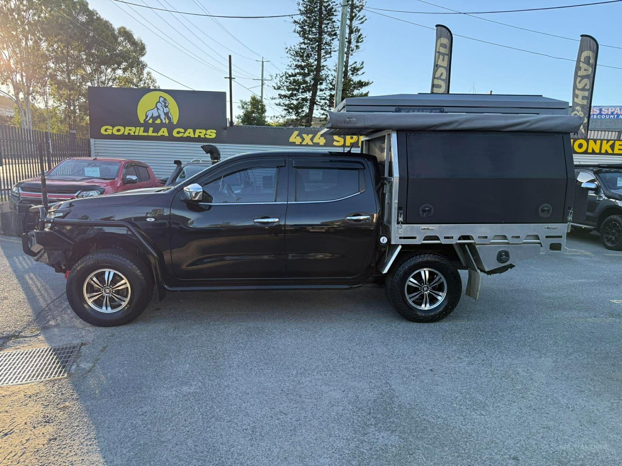NISSAN NAVARA