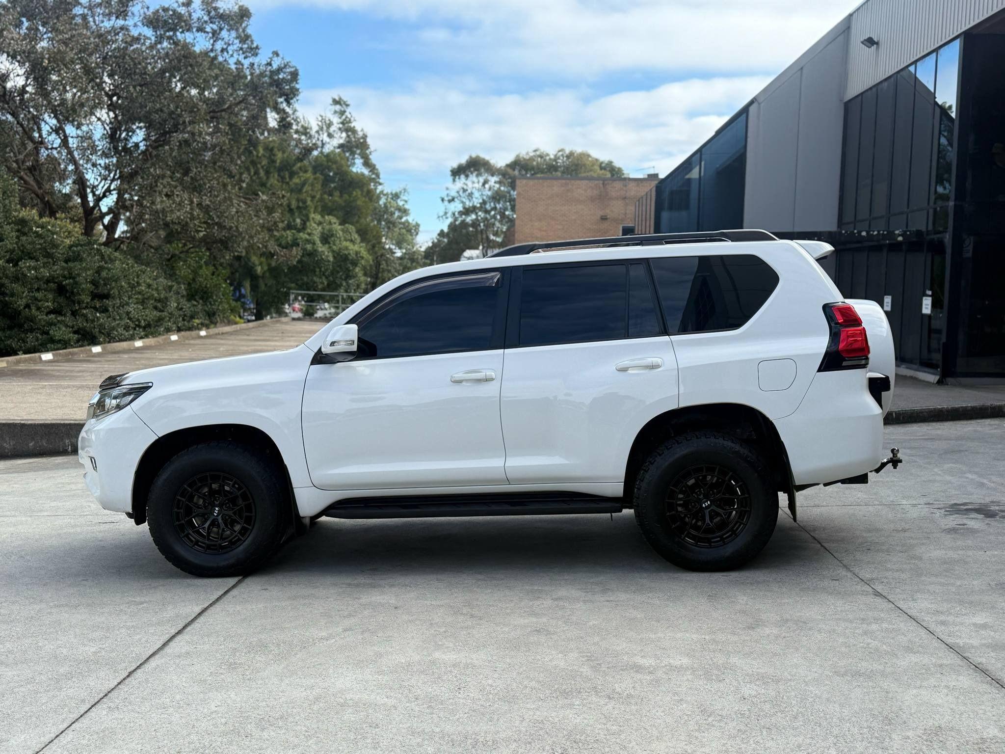TOYOTA LANDCRUISER