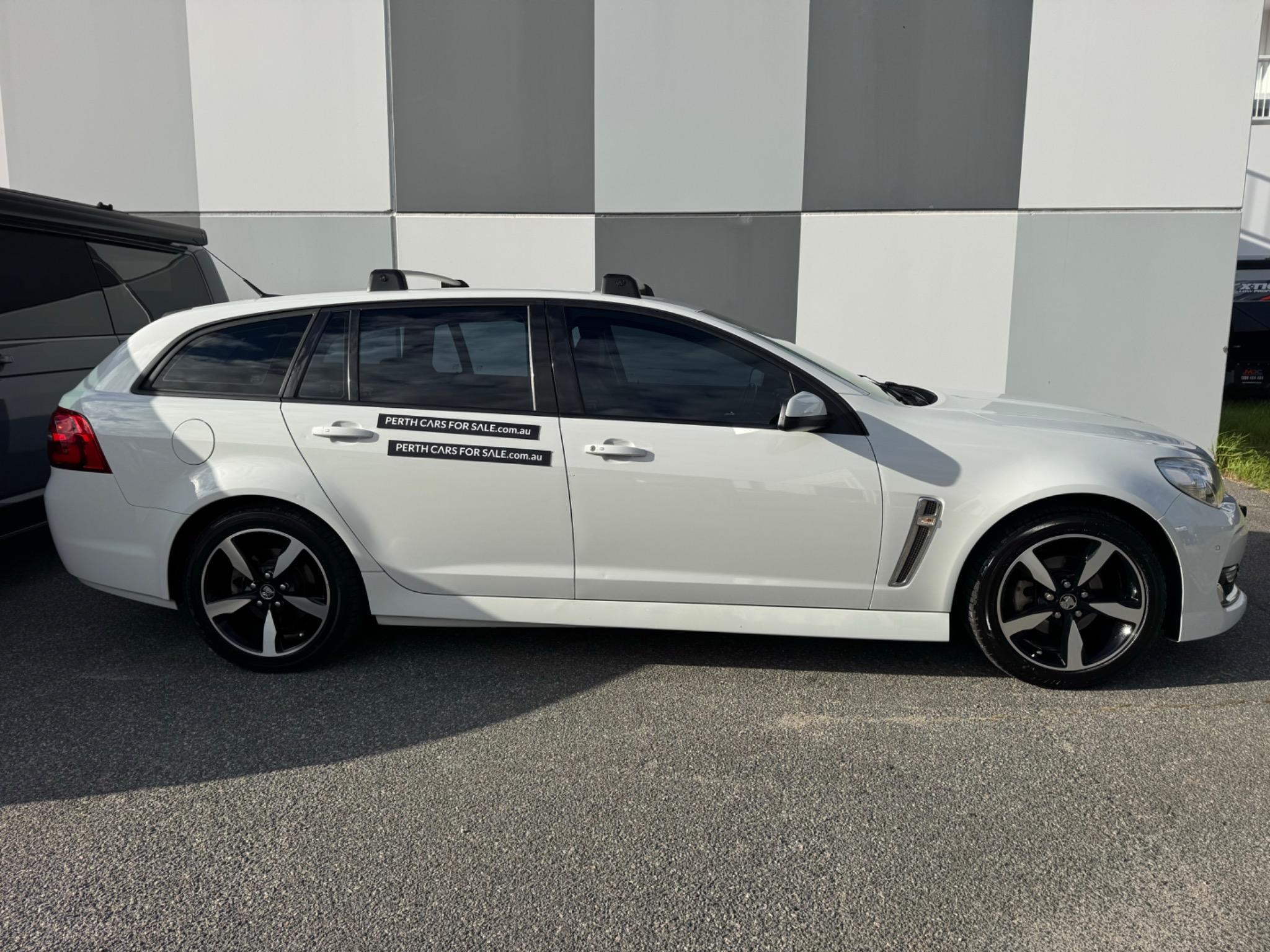 HOLDEN COMMODORE
