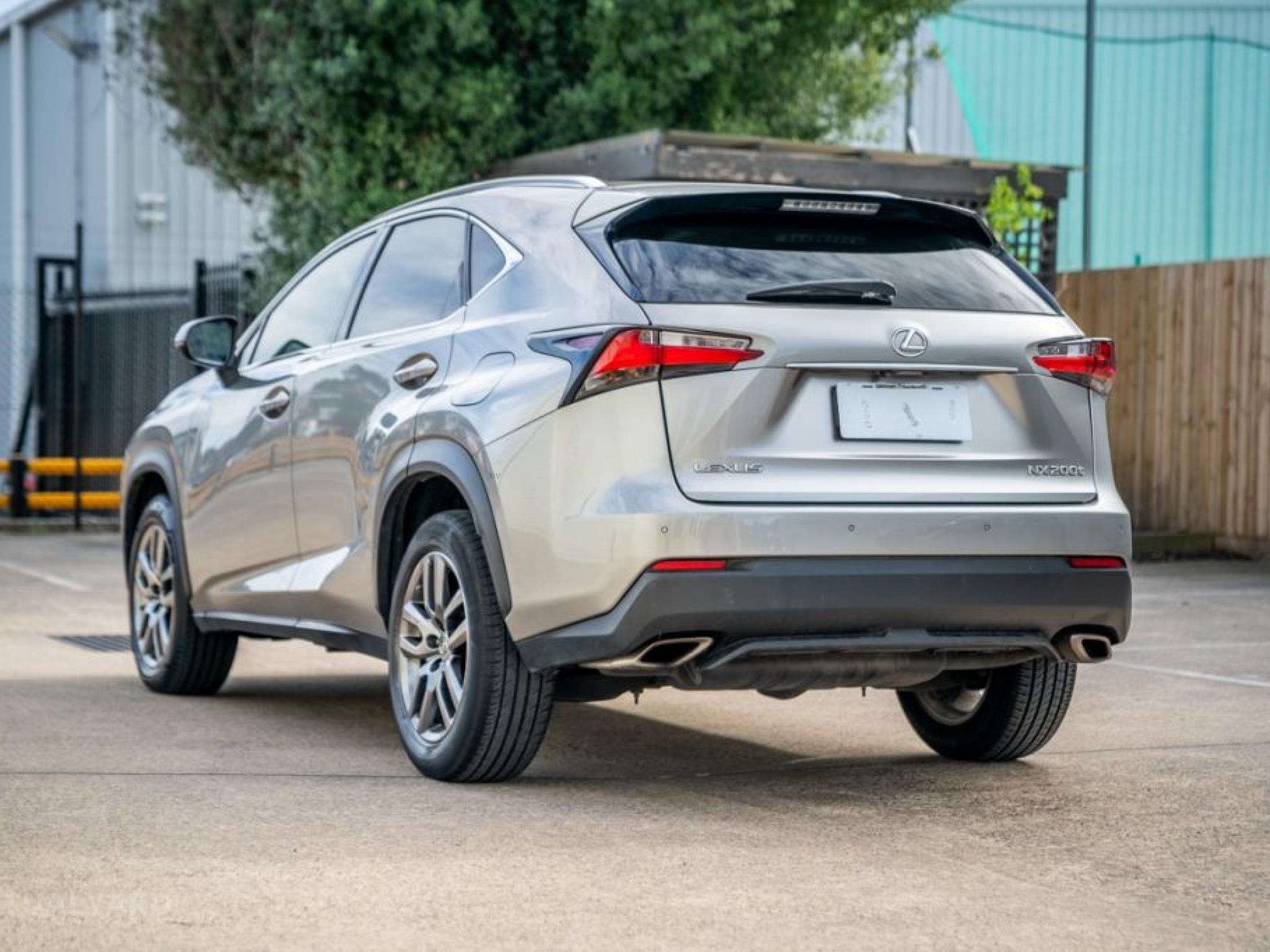 LEXUS NX200t