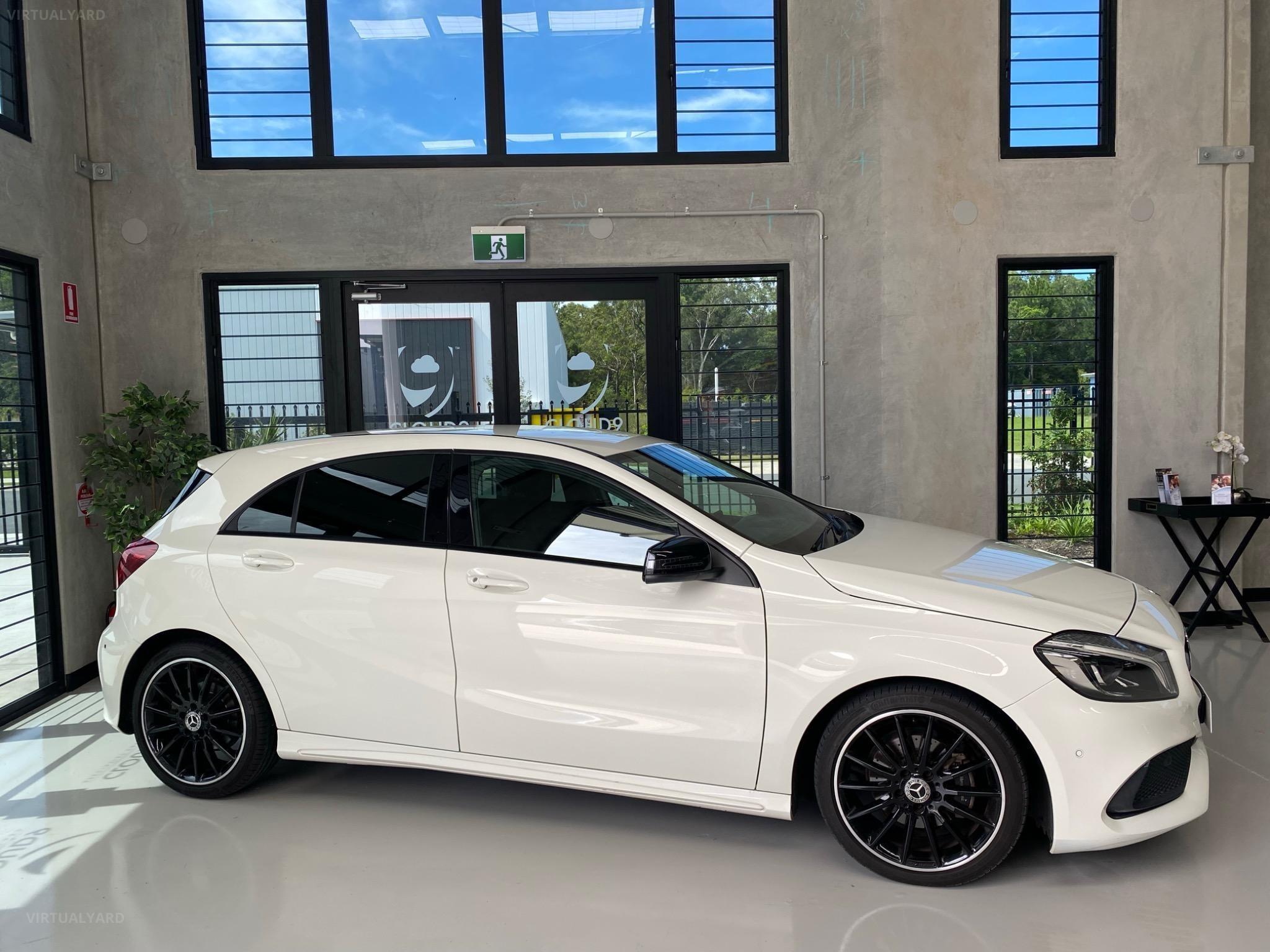 BMW 320i