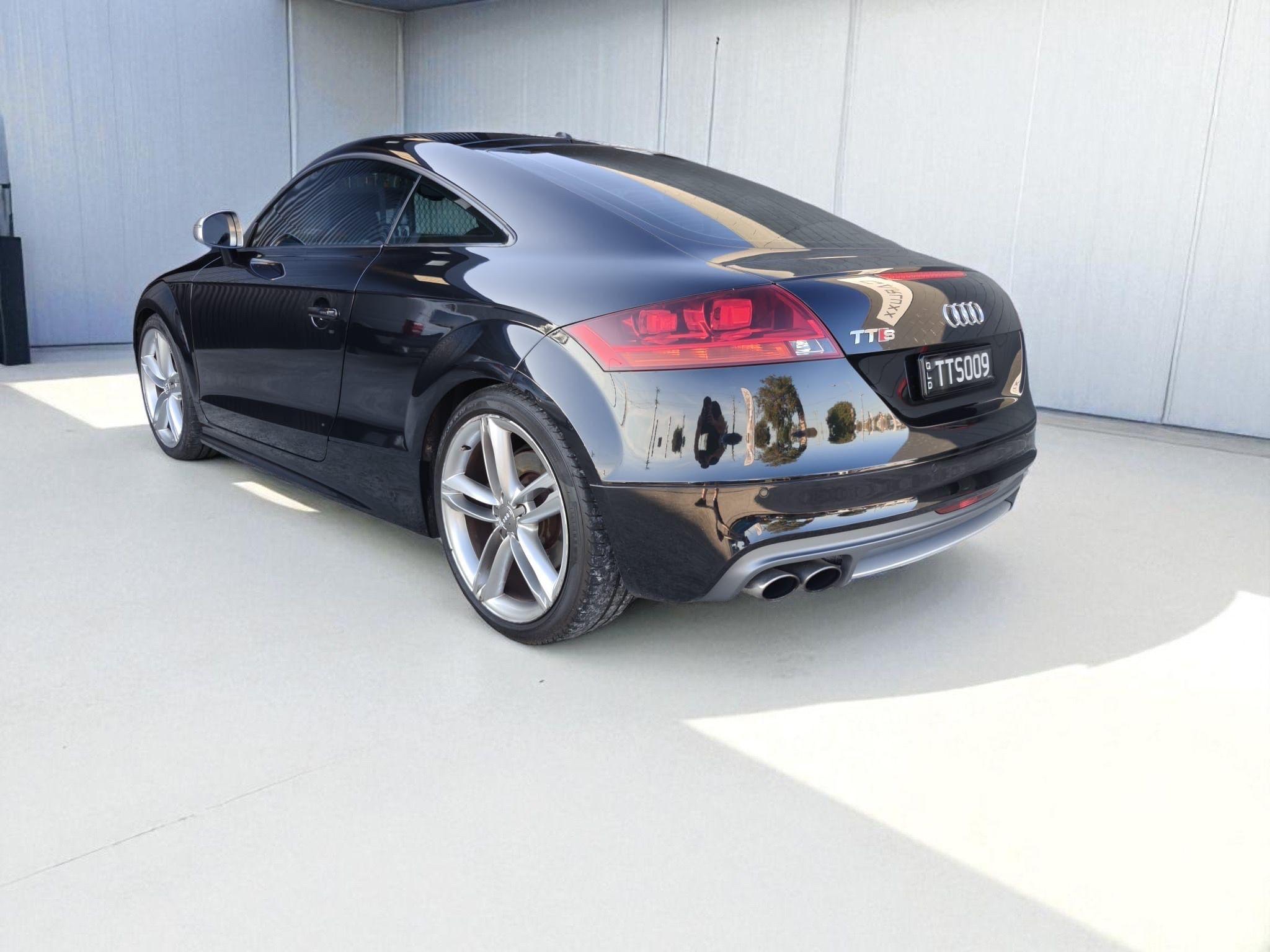 AUDI TT