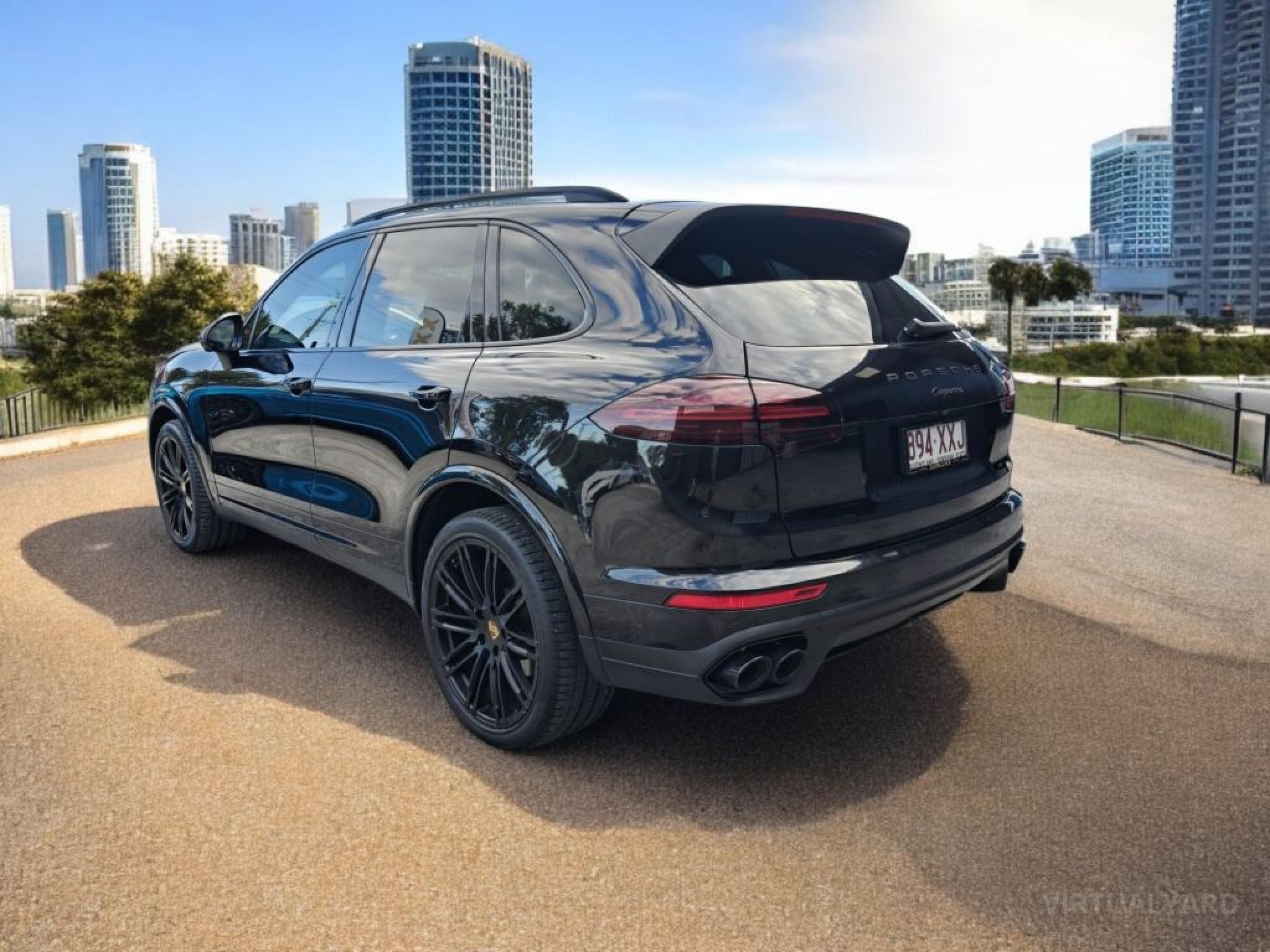 PORSCHE CAYENNE