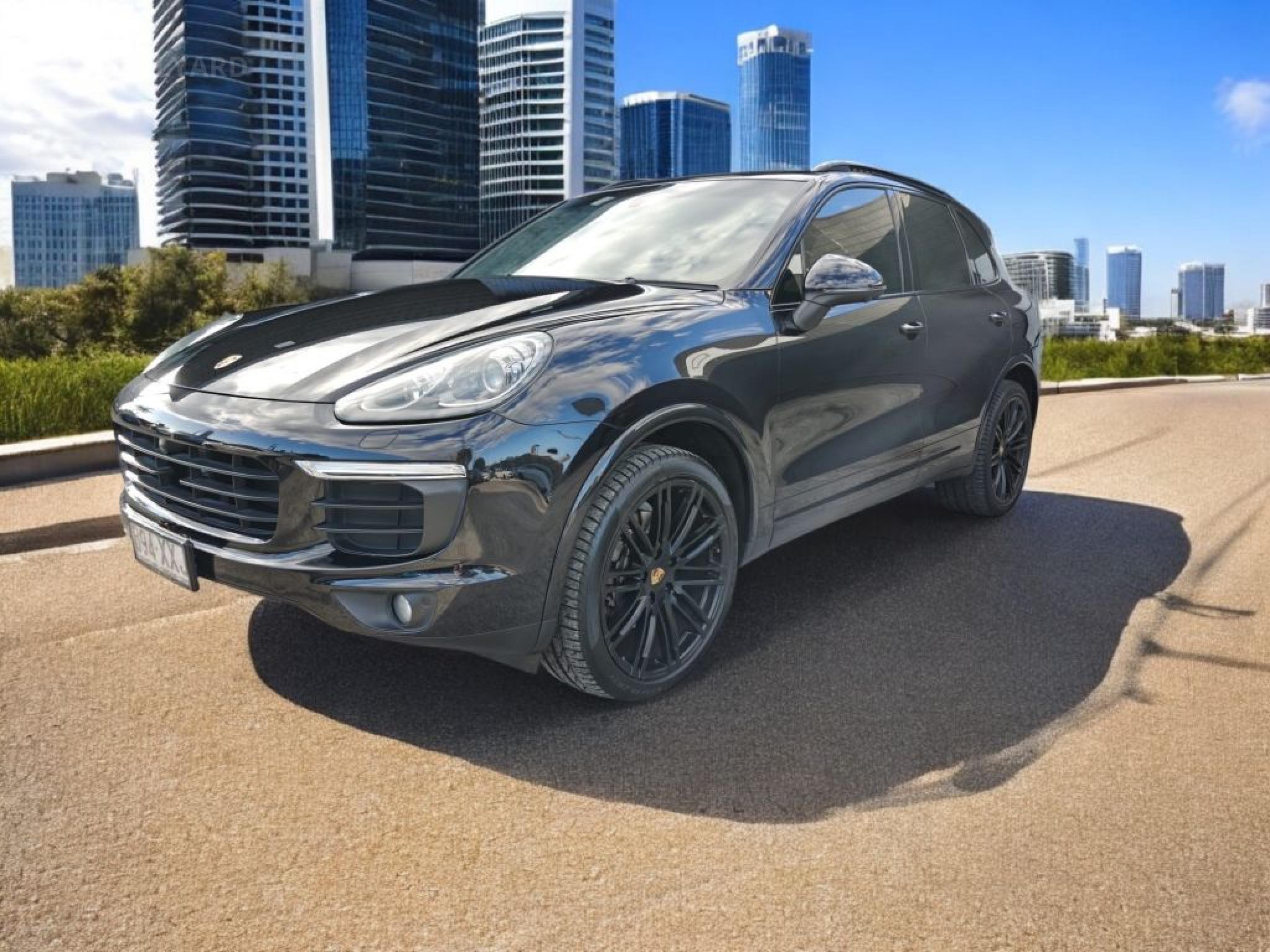 PORSCHE CAYENNE