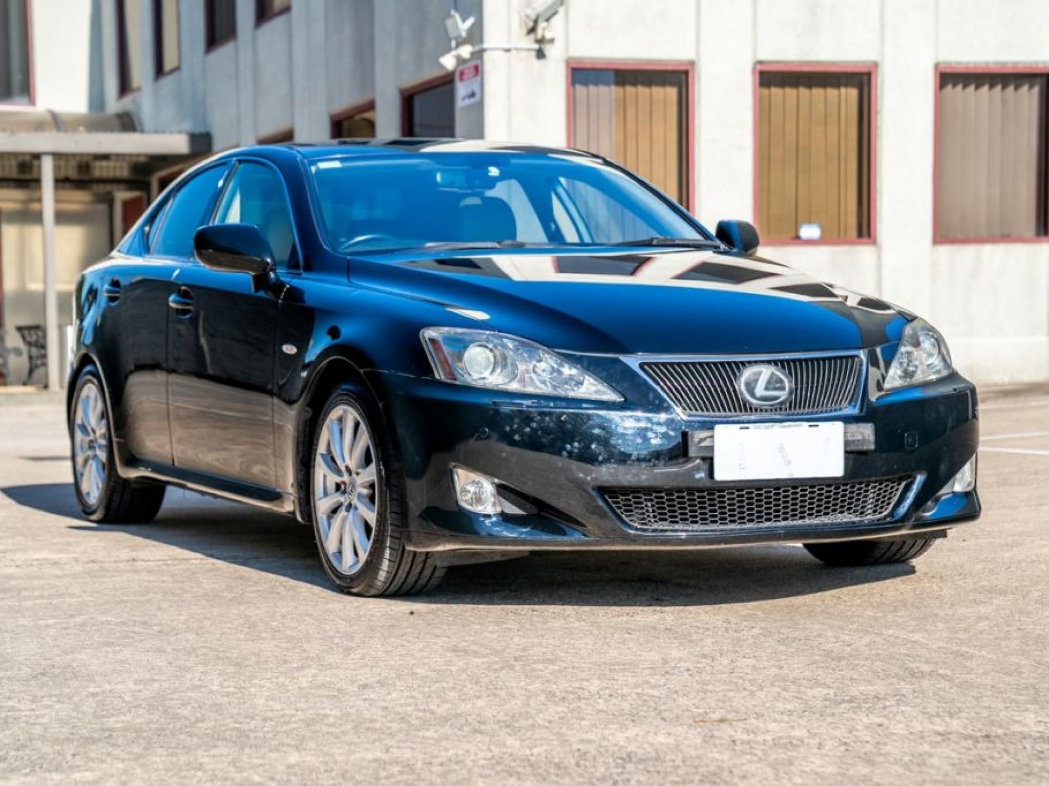 LEXUS IS250