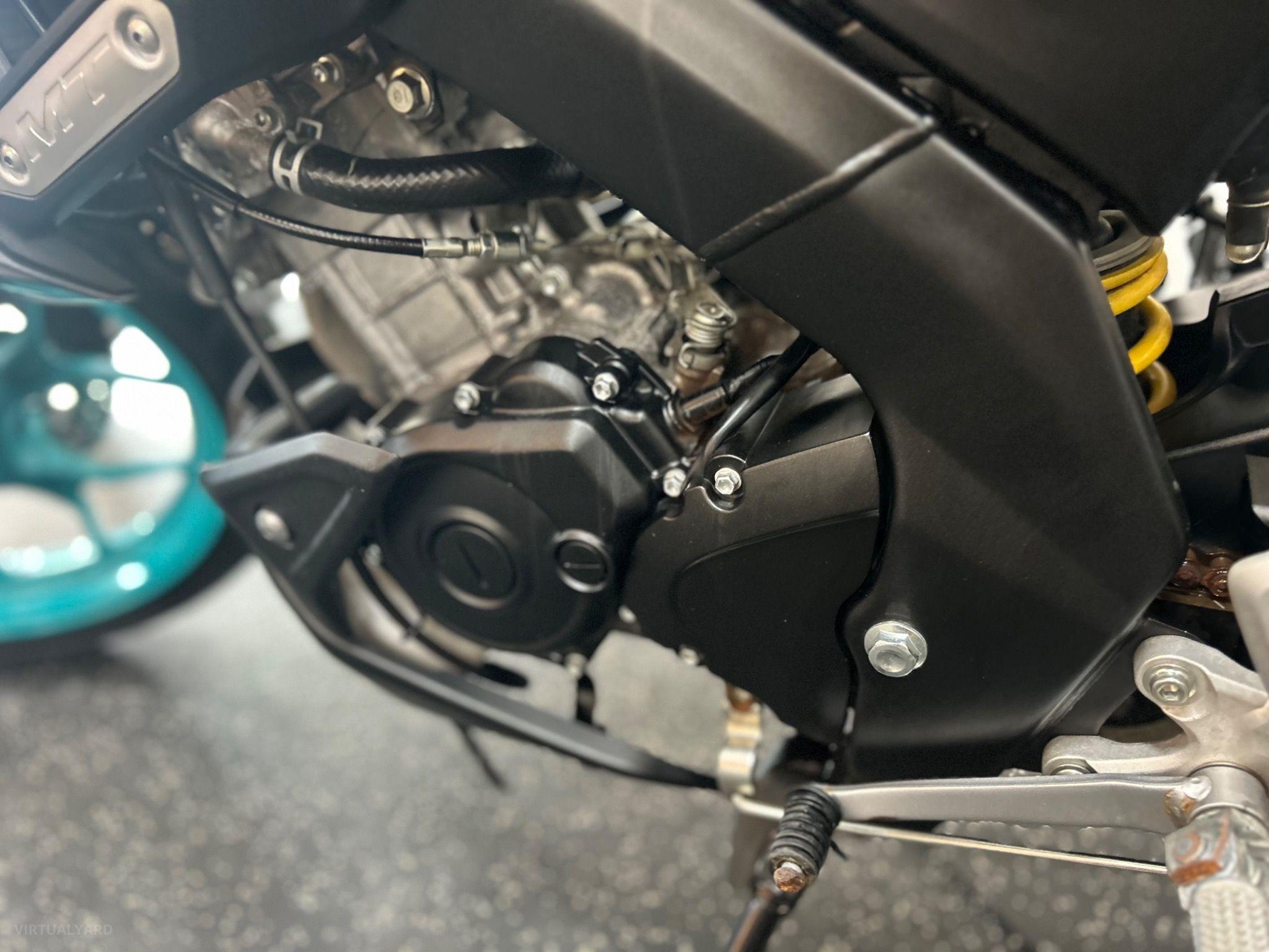 YAMAHA MT15