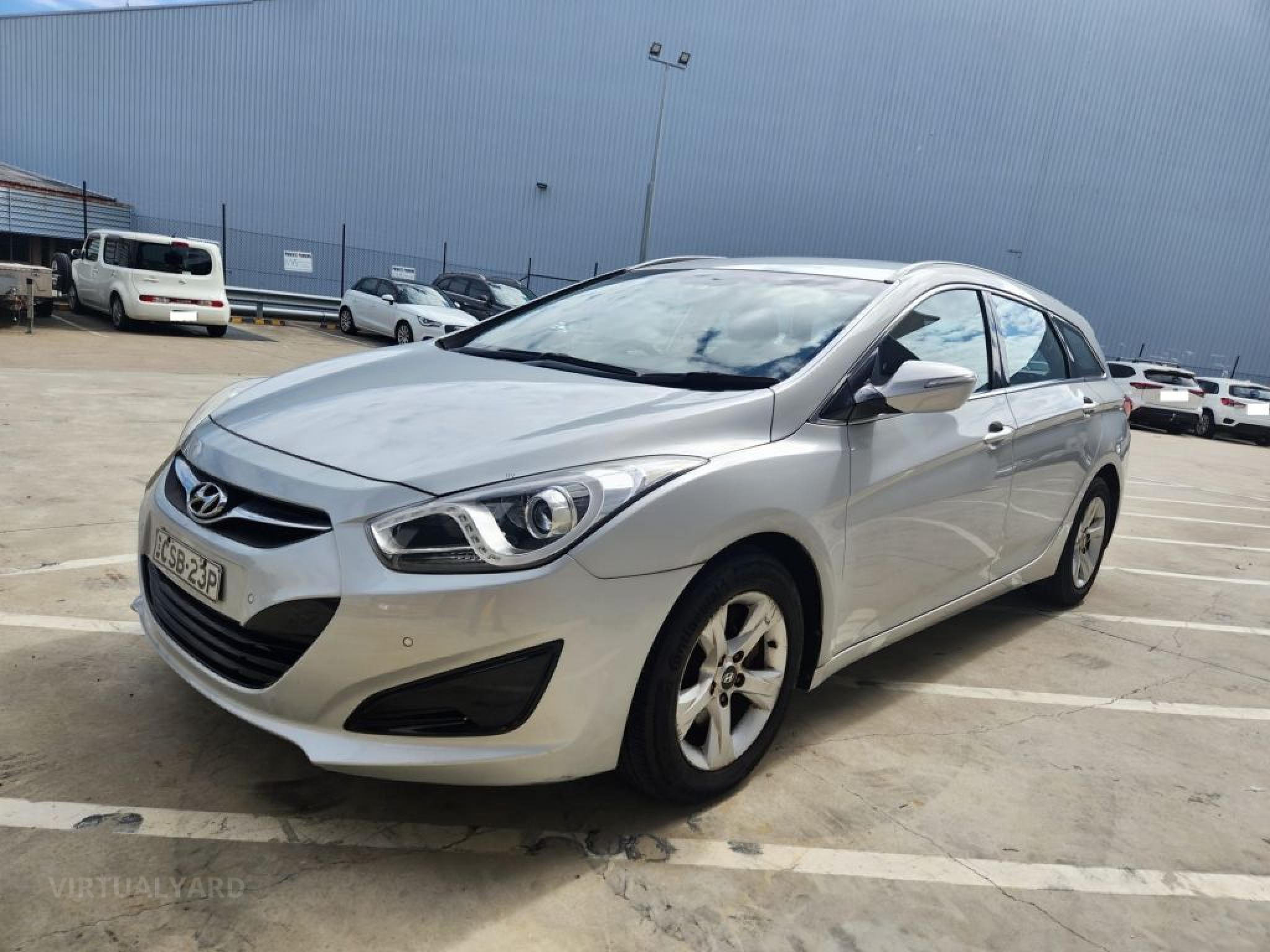 HYUNDAI i40