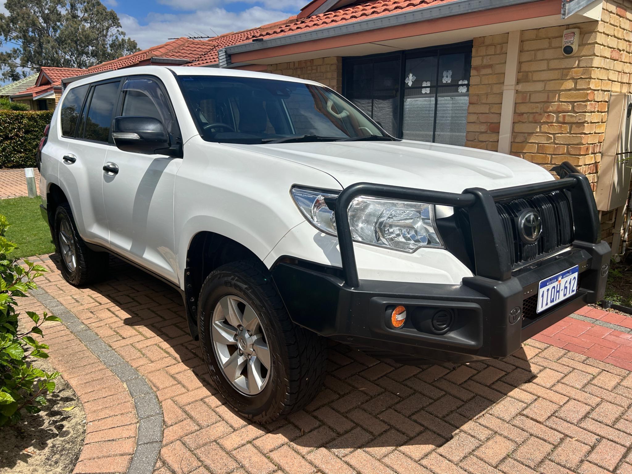 TOYOTA LANDCRUISER PRADO