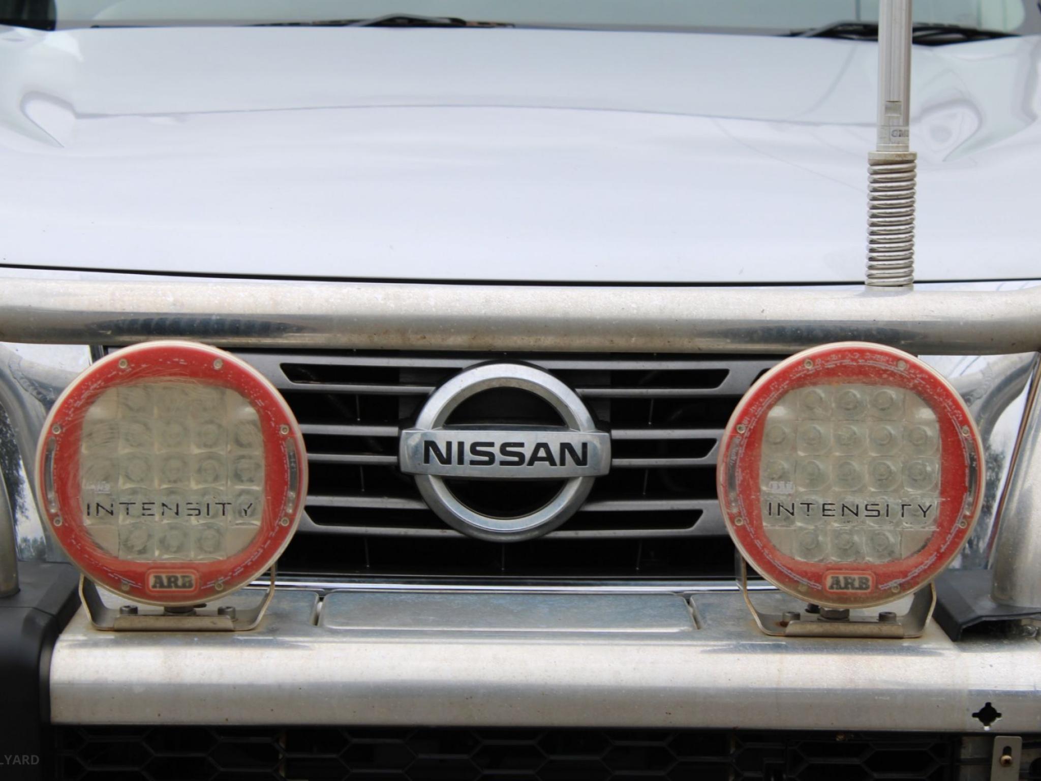 NISSAN NAVARA