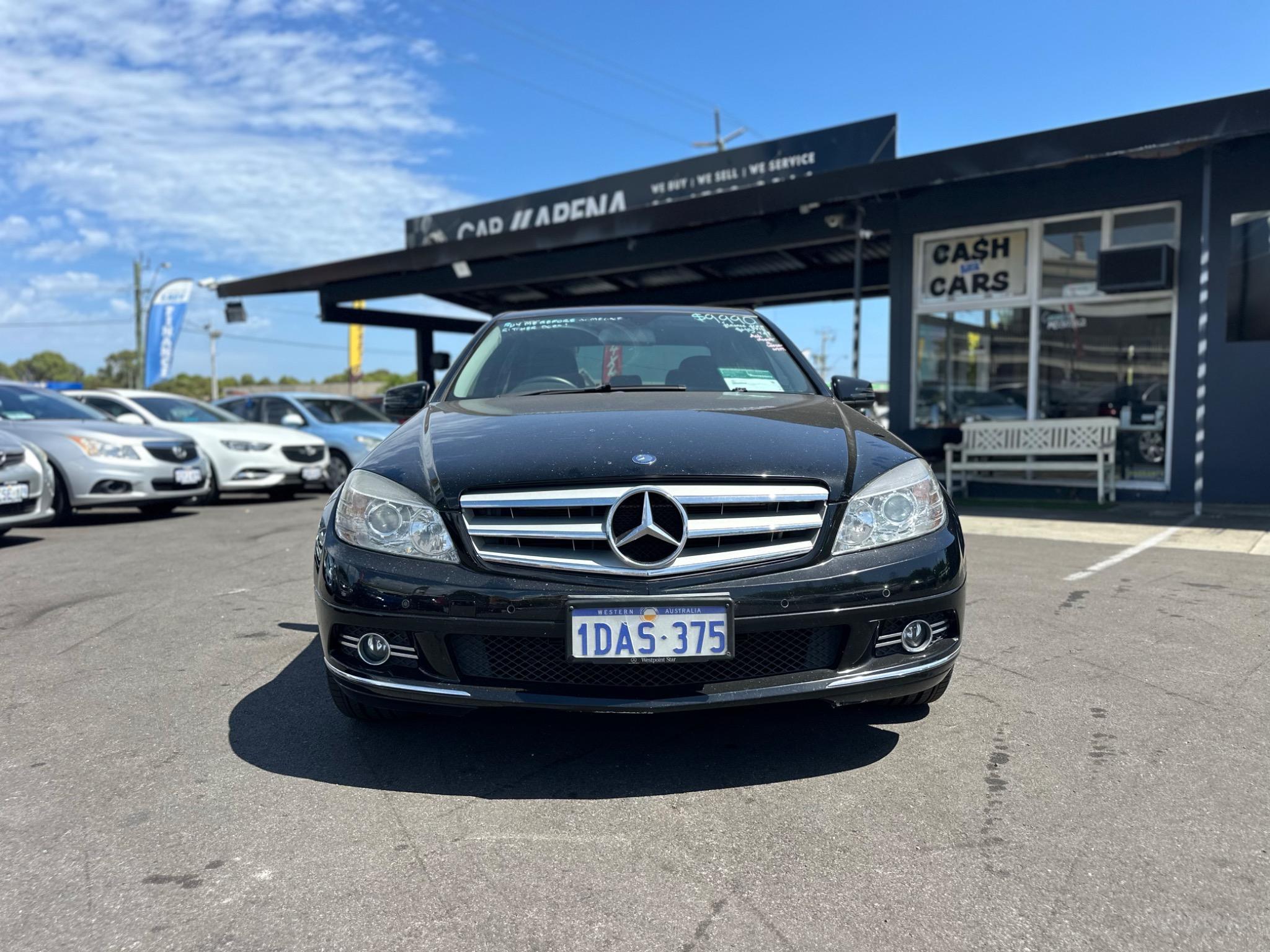 MERCEDES-BENZ C220