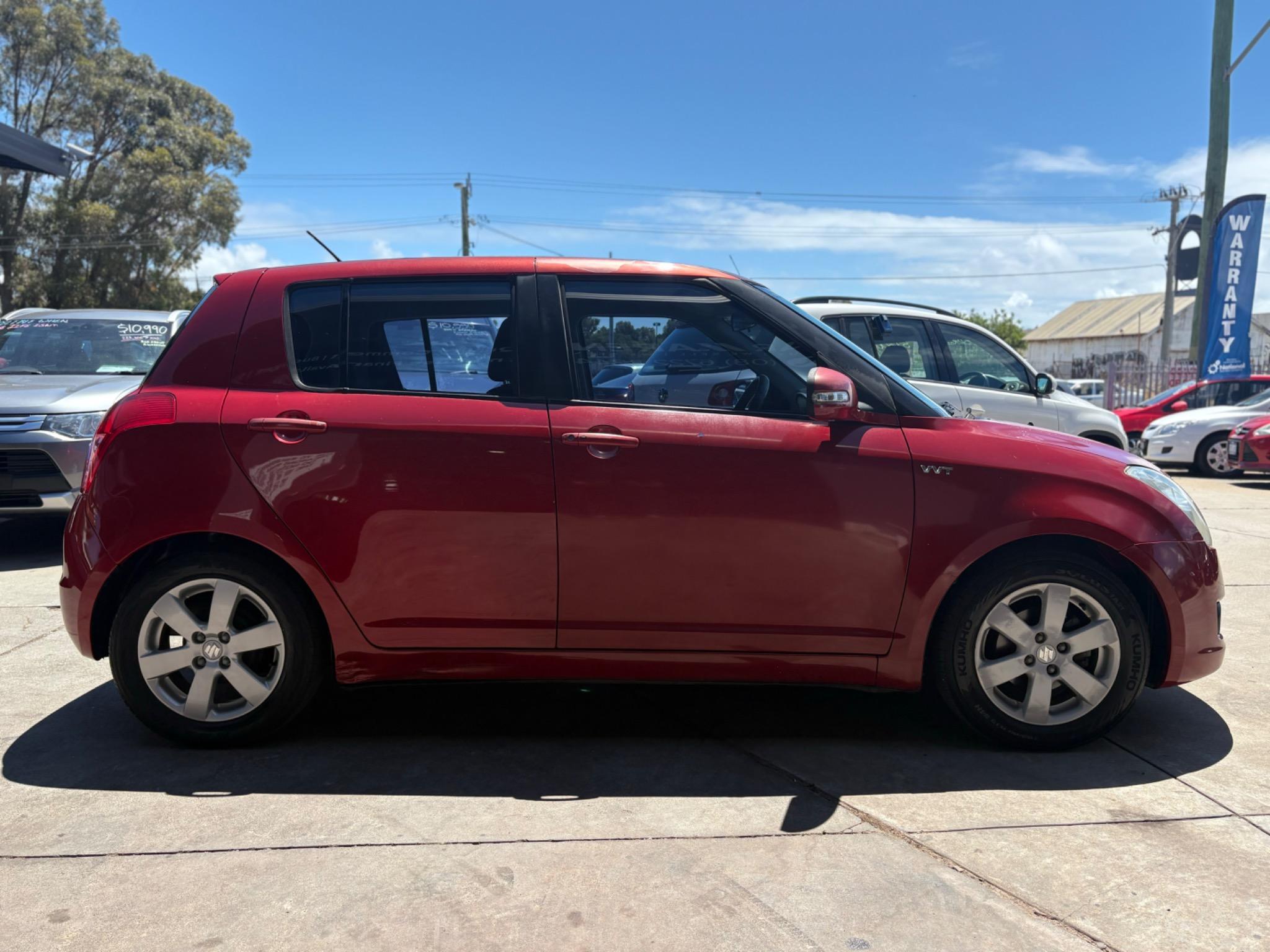 SUZUKI SWIFT